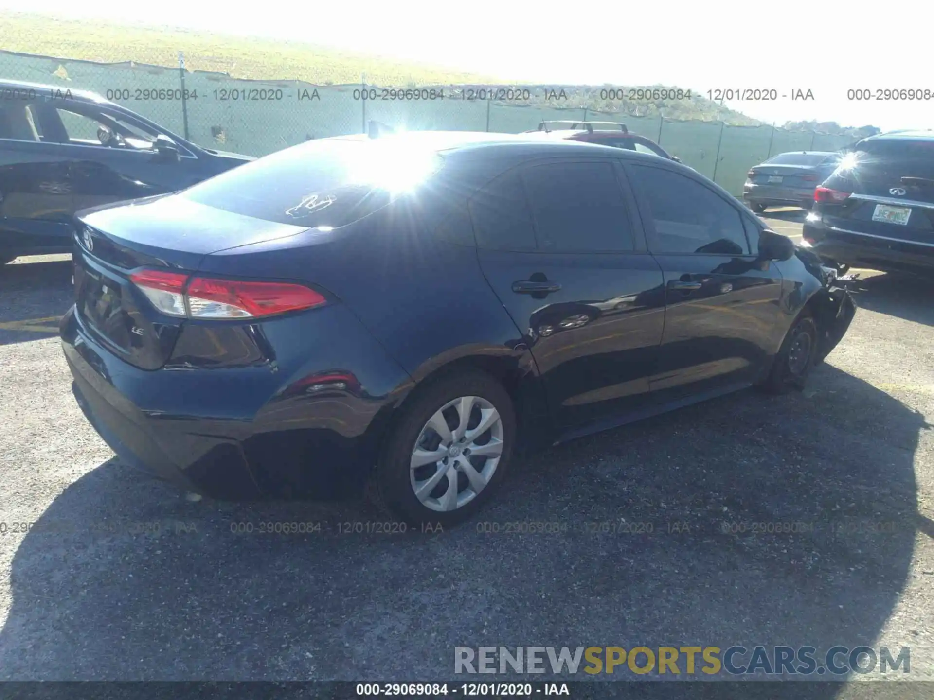 4 Photograph of a damaged car 5YFEPRAE6LP059466 TOYOTA COROLLA 2020