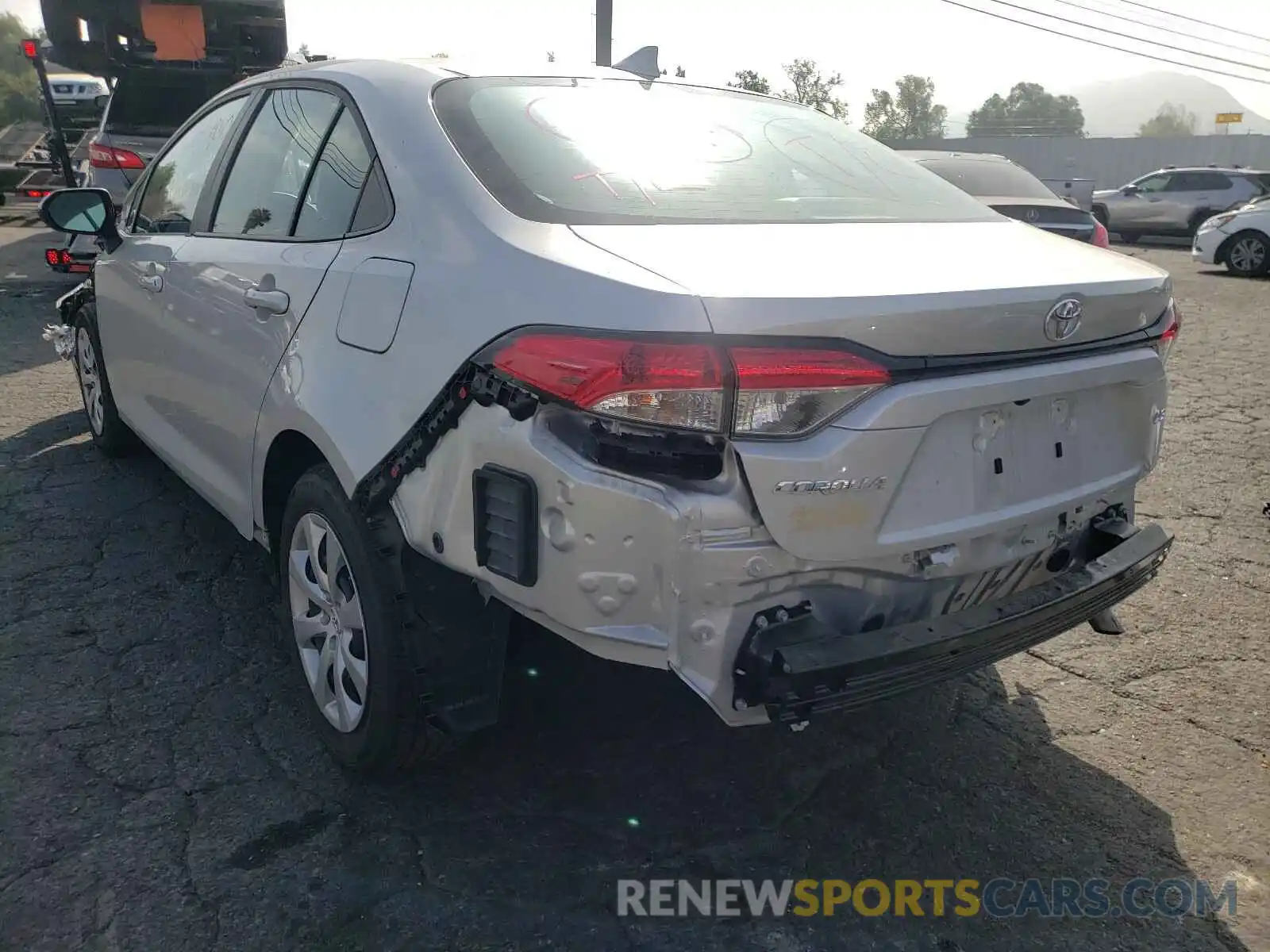 3 Photograph of a damaged car 5YFEPRAE6LP059550 TOYOTA COROLLA 2020