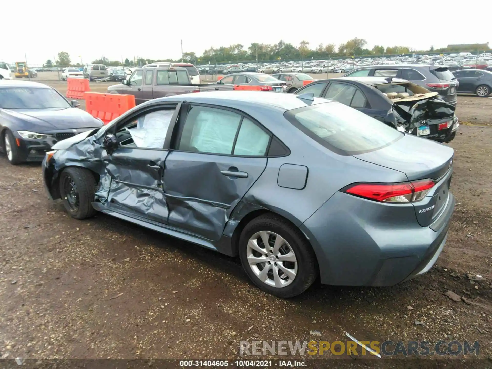 3 Photograph of a damaged car 5YFEPRAE6LP062349 TOYOTA COROLLA 2020