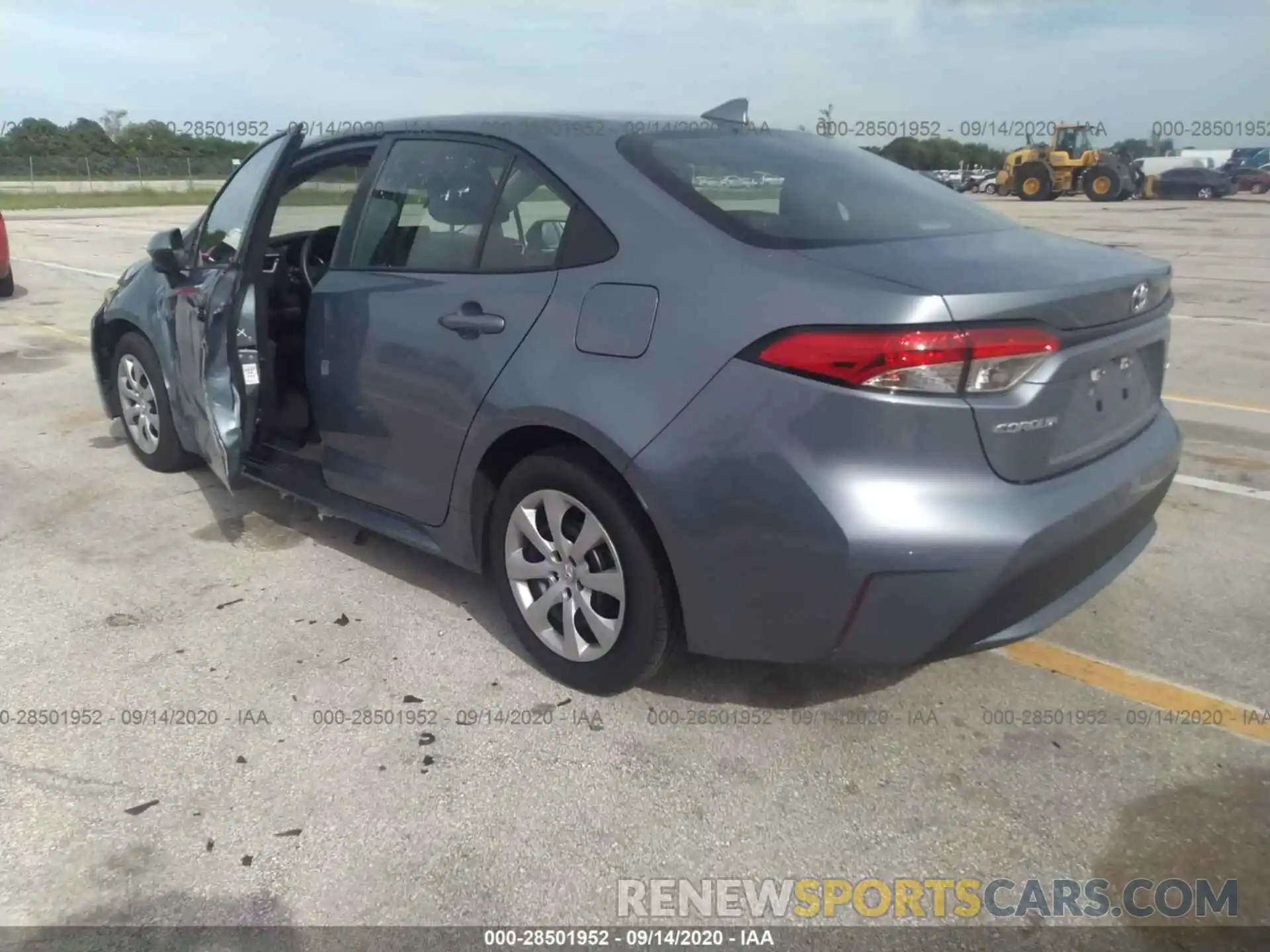 3 Photograph of a damaged car 5YFEPRAE6LP062724 TOYOTA COROLLA 2020