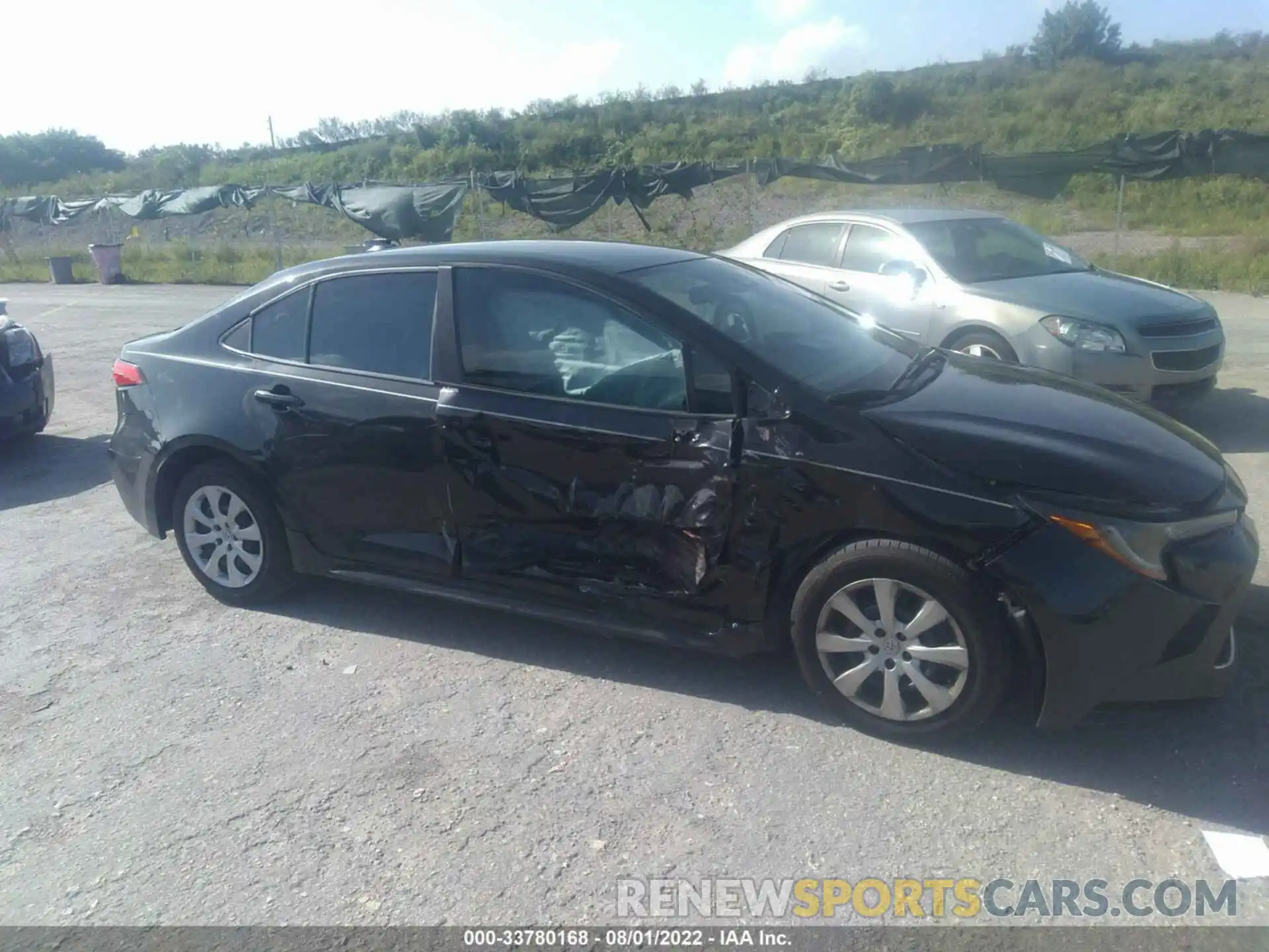 6 Photograph of a damaged car 5YFEPRAE6LP063680 TOYOTA COROLLA 2020