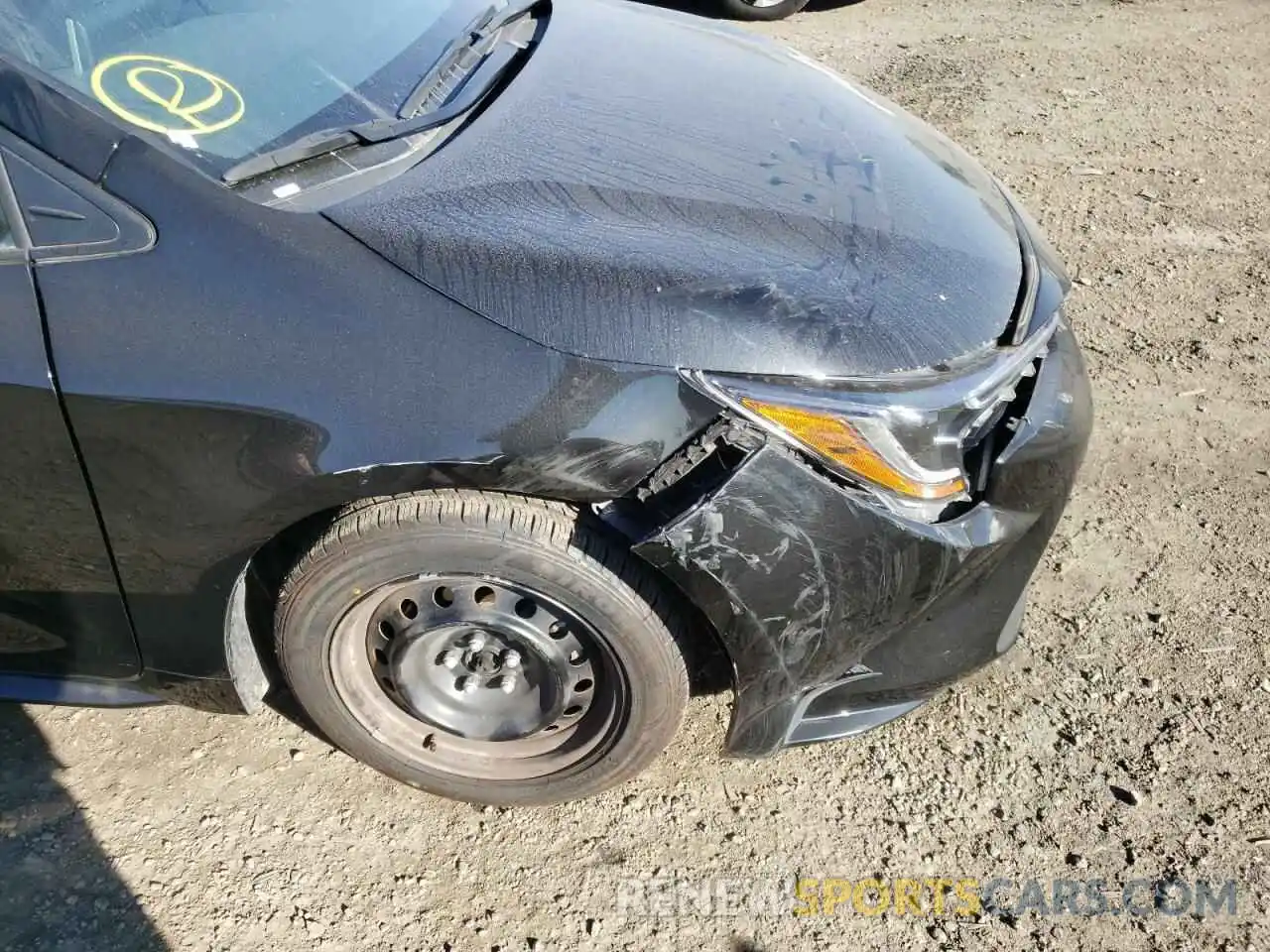 9 Photograph of a damaged car 5YFEPRAE6LP063940 TOYOTA COROLLA 2020