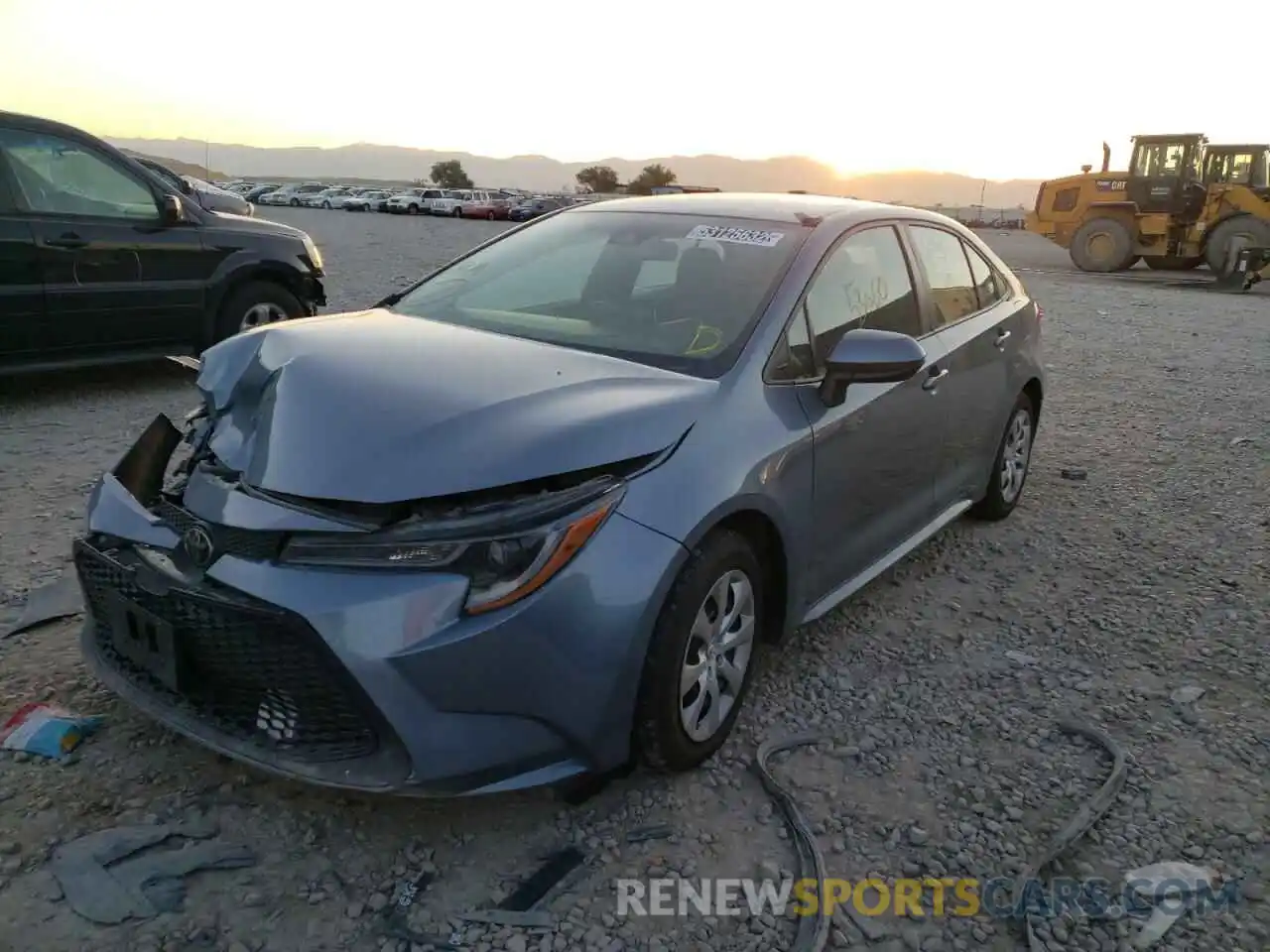 2 Photograph of a damaged car 5YFEPRAE6LP064036 TOYOTA COROLLA 2020