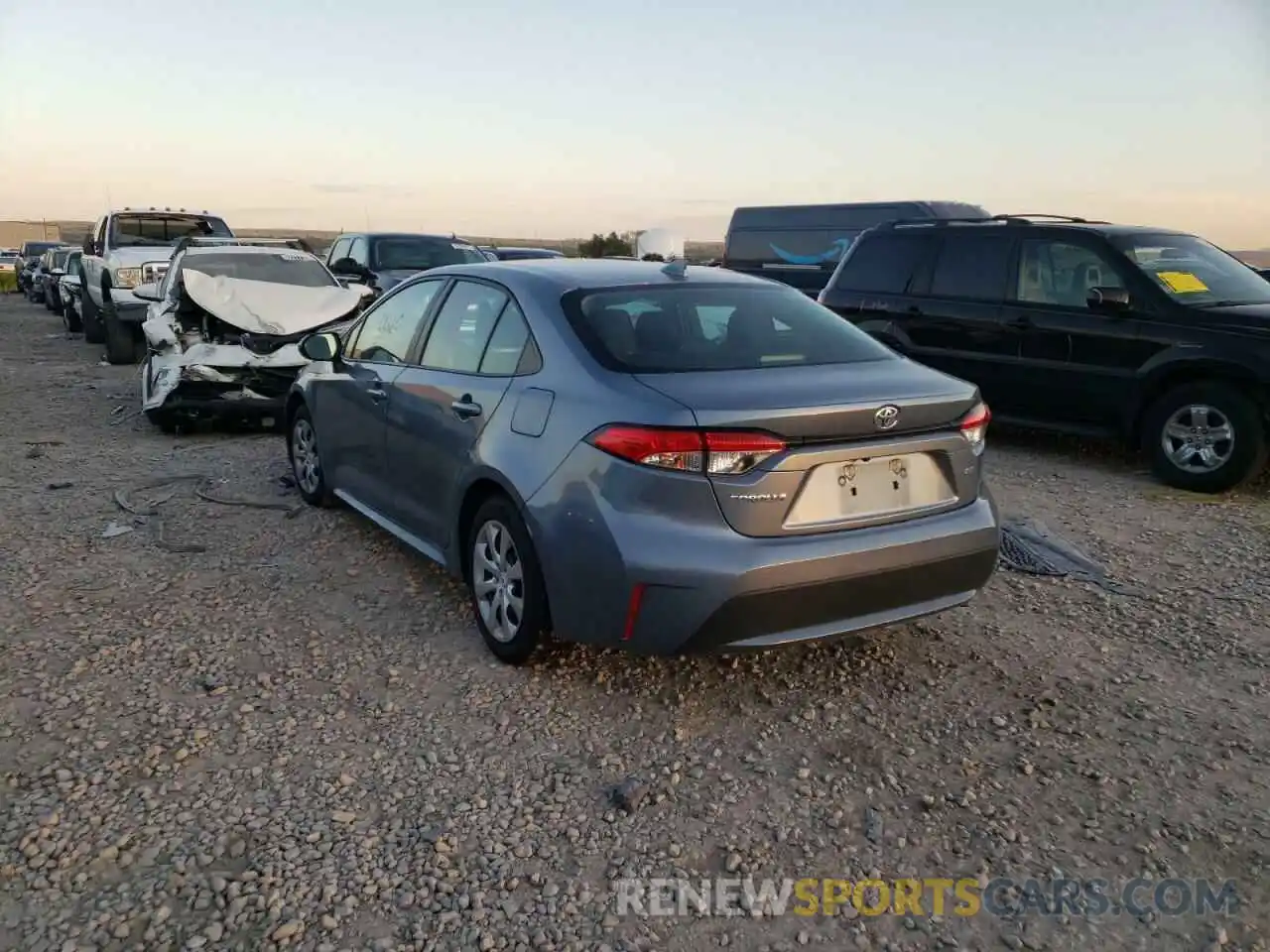 3 Photograph of a damaged car 5YFEPRAE6LP064036 TOYOTA COROLLA 2020