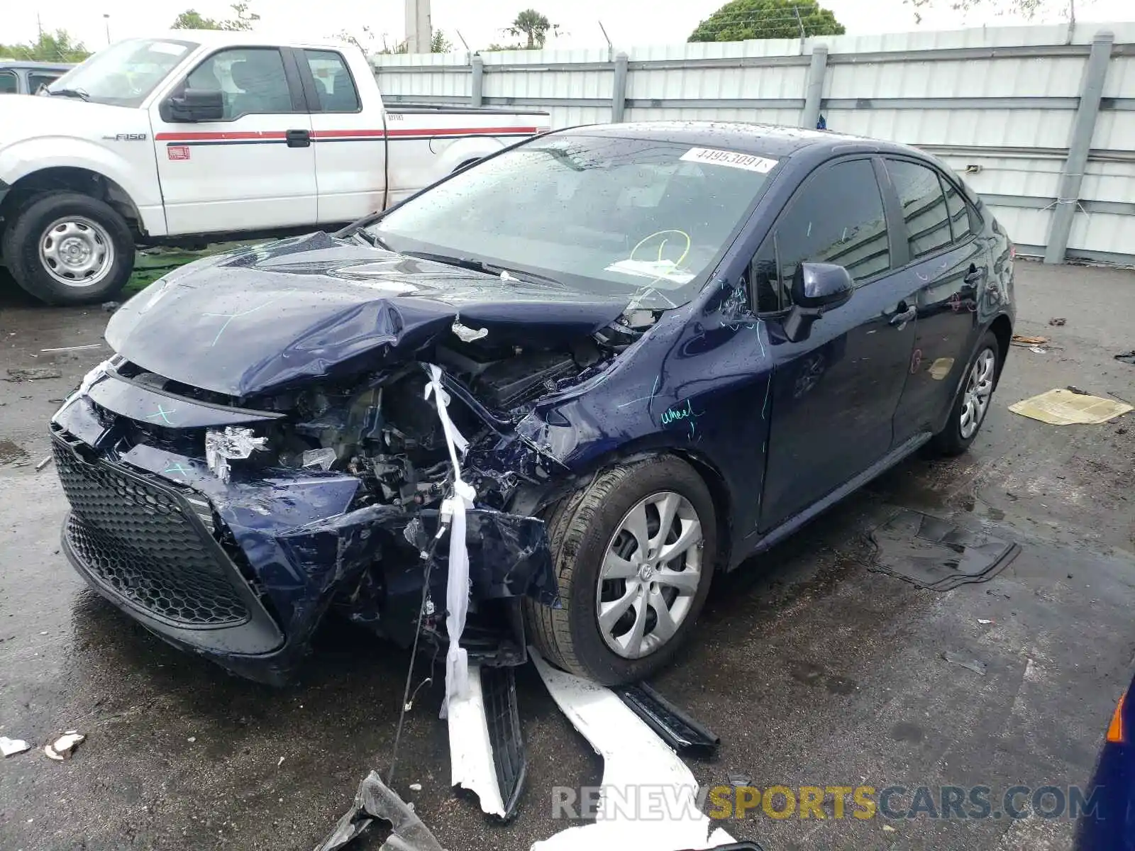 2 Photograph of a damaged car 5YFEPRAE6LP064277 TOYOTA COROLLA 2020