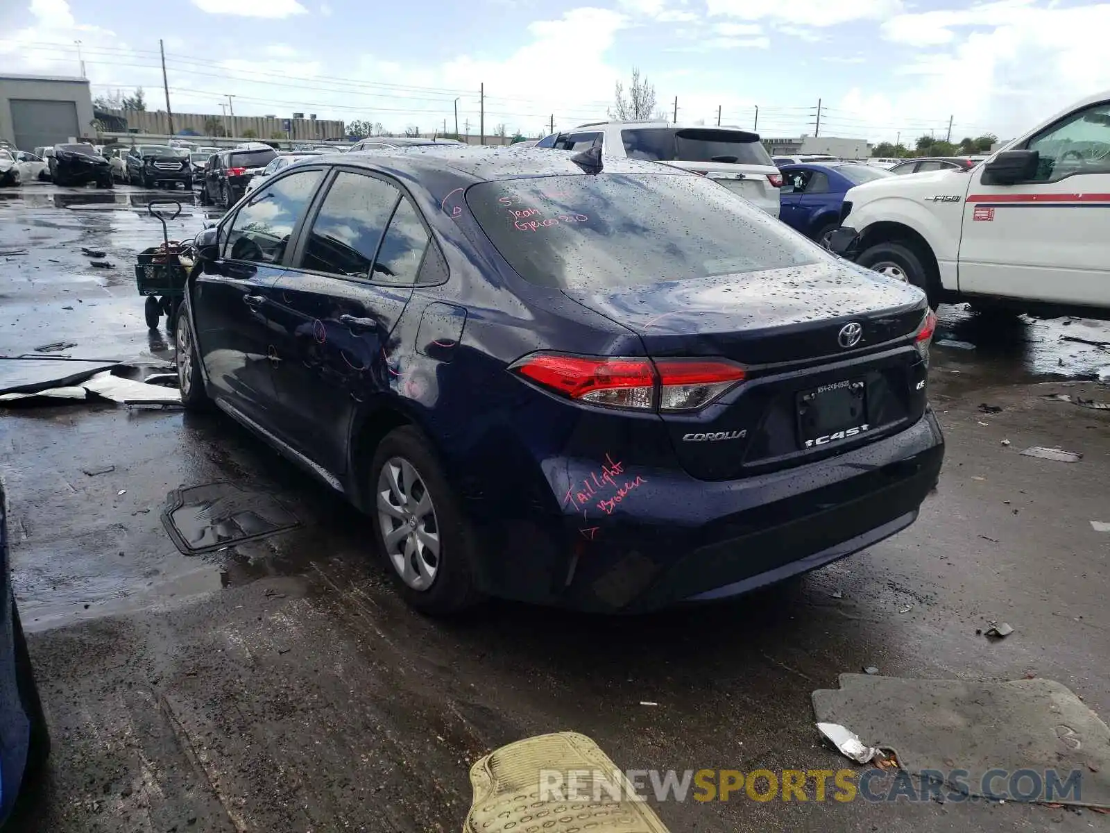 3 Photograph of a damaged car 5YFEPRAE6LP064277 TOYOTA COROLLA 2020