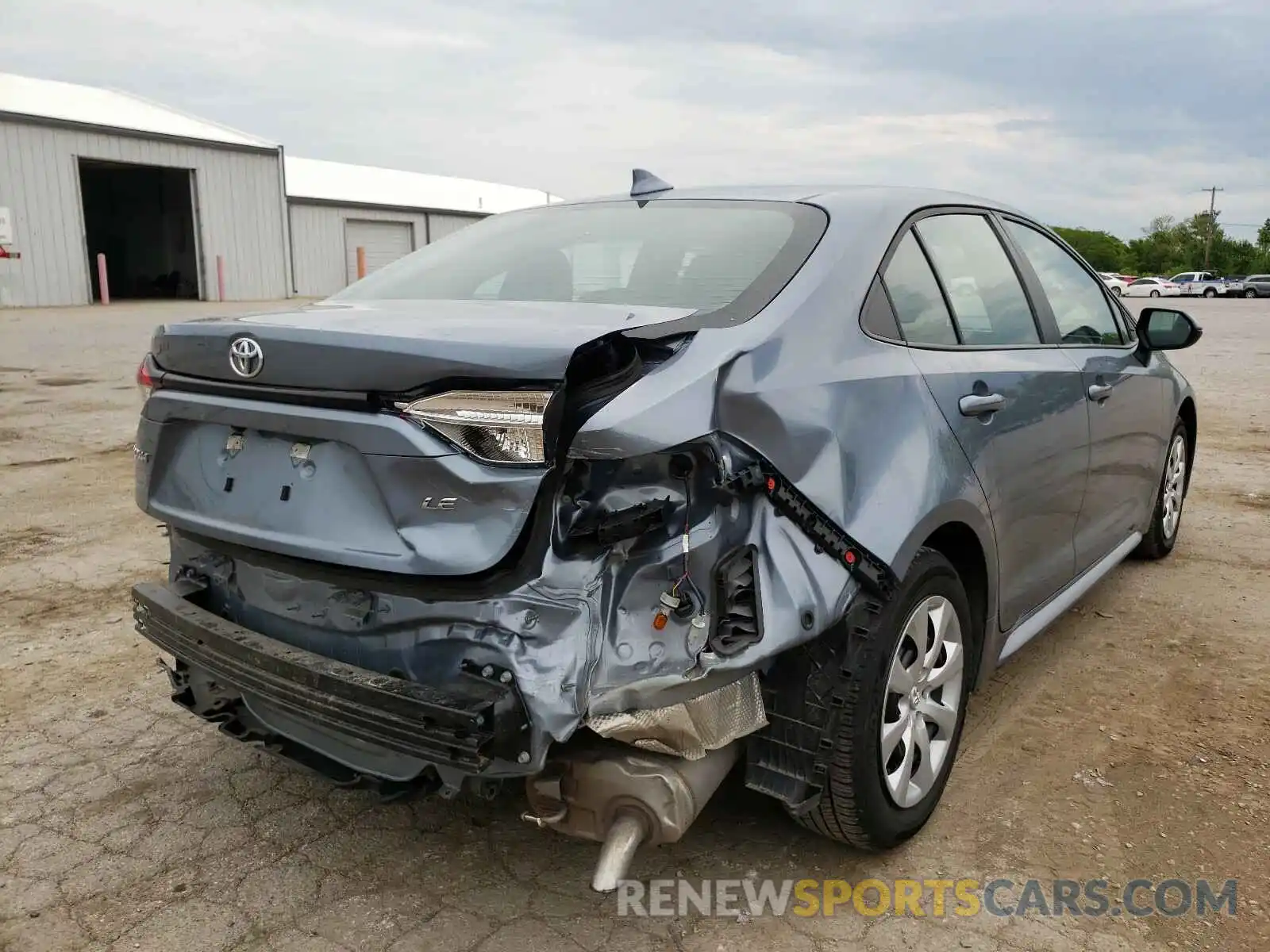 4 Photograph of a damaged car 5YFEPRAE6LP064344 TOYOTA COROLLA 2020