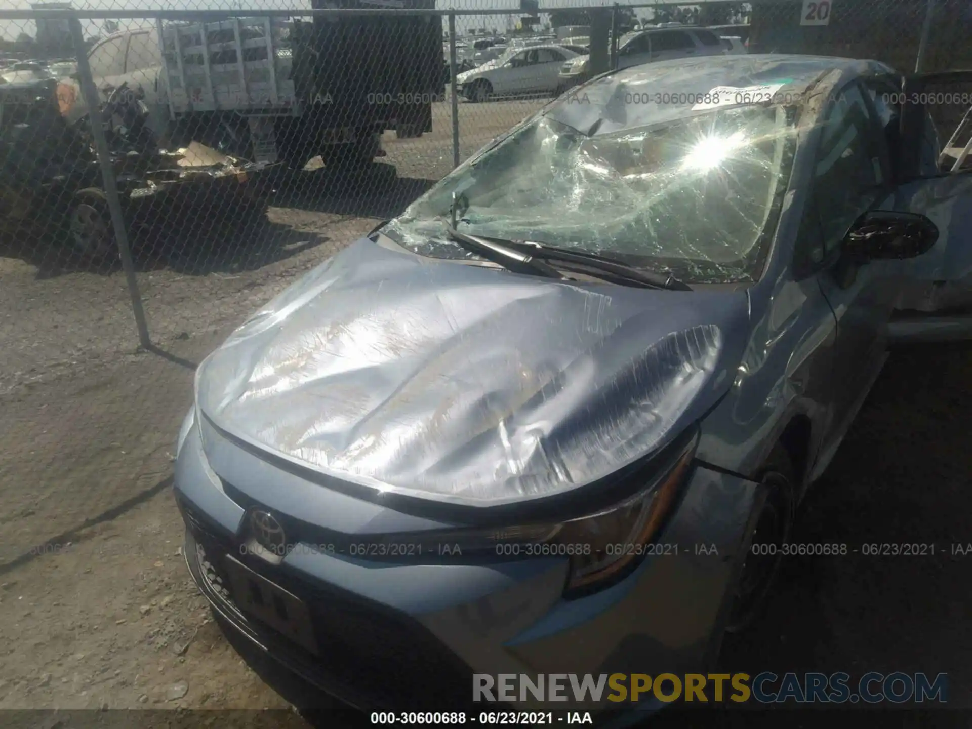 6 Photograph of a damaged car 5YFEPRAE6LP064764 TOYOTA COROLLA 2020