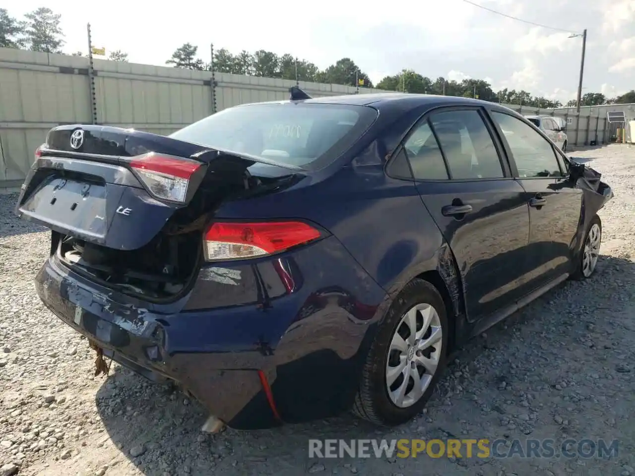 4 Photograph of a damaged car 5YFEPRAE6LP065025 TOYOTA COROLLA 2020