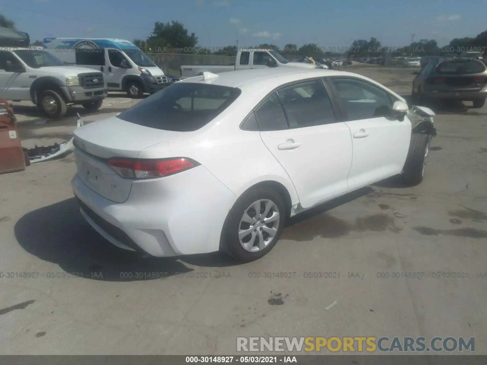 4 Photograph of a damaged car 5YFEPRAE6LP065512 TOYOTA COROLLA 2020