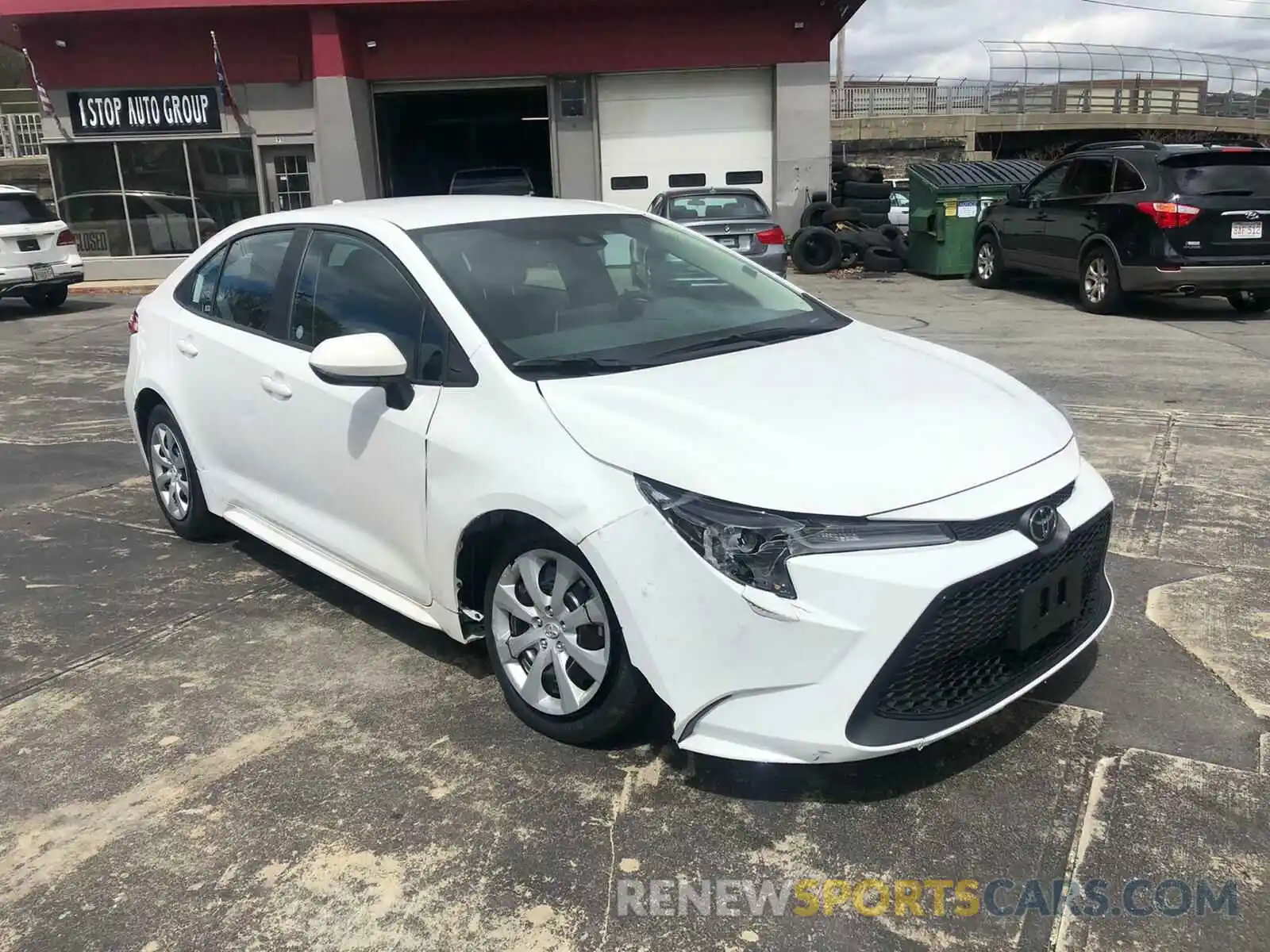 1 Photograph of a damaged car 5YFEPRAE6LP065929 TOYOTA COROLLA 2020