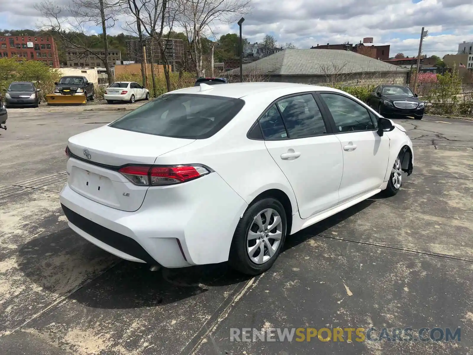 5 Photograph of a damaged car 5YFEPRAE6LP065929 TOYOTA COROLLA 2020