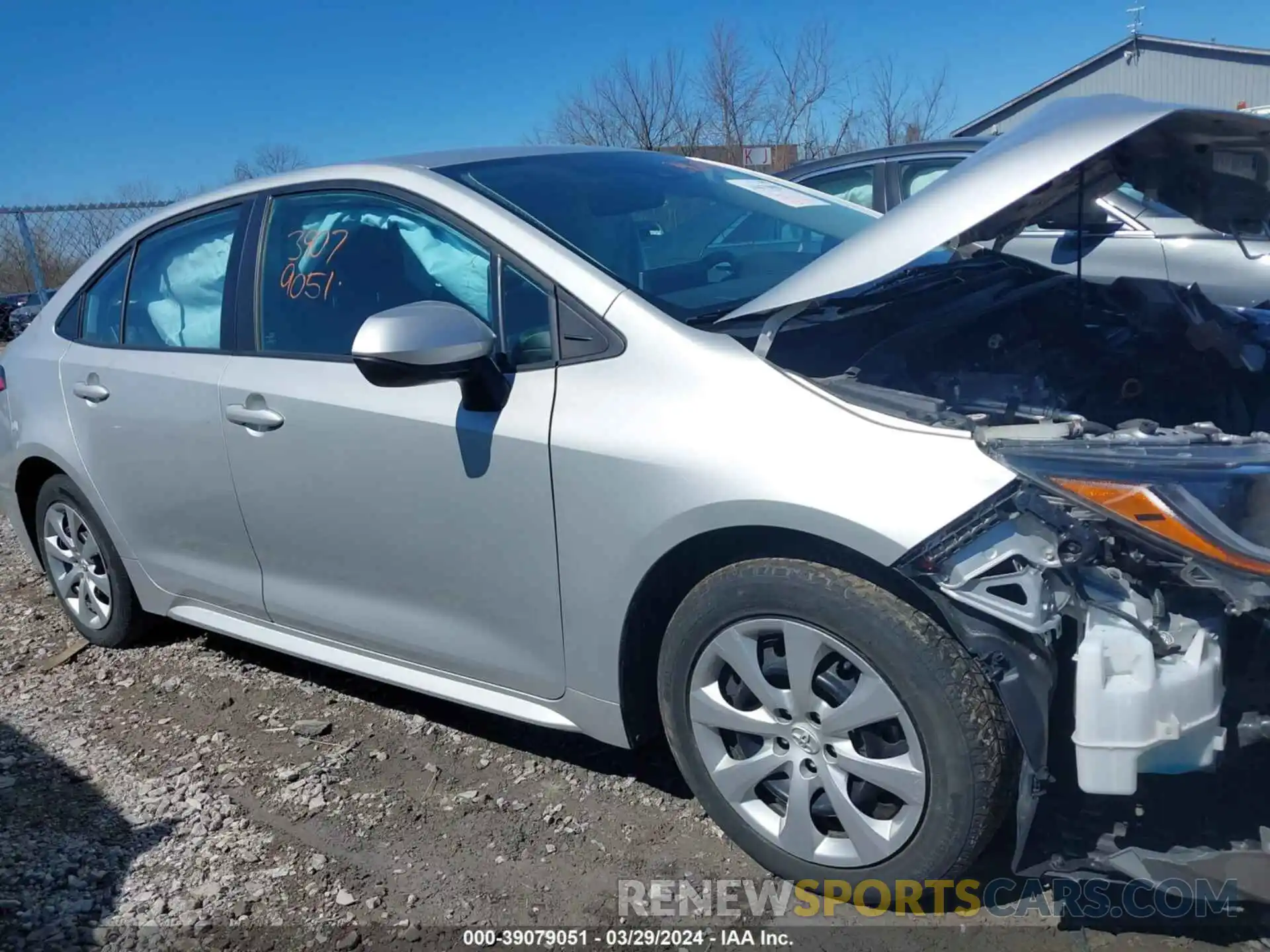 13 Photograph of a damaged car 5YFEPRAE6LP065932 TOYOTA COROLLA 2020