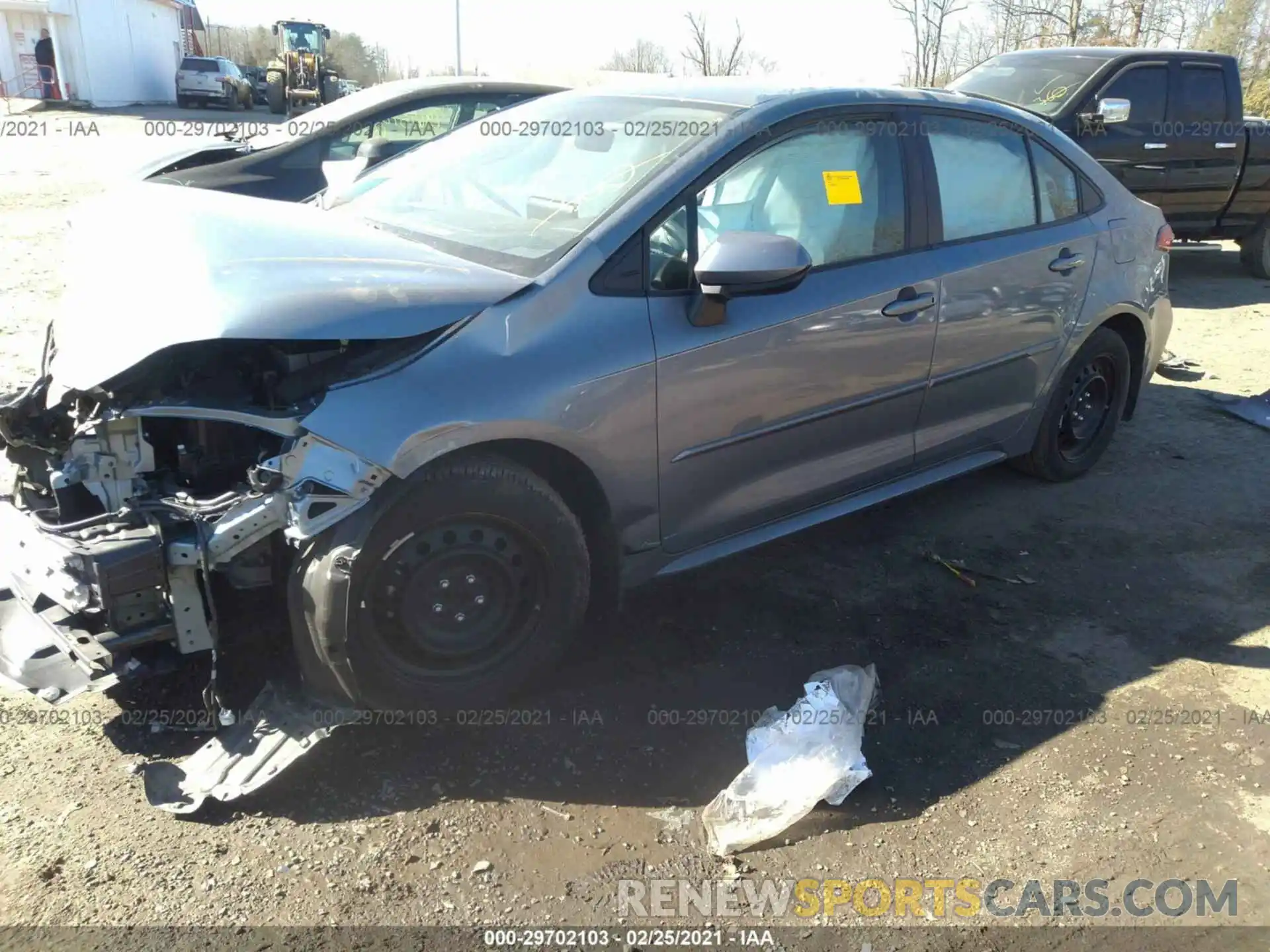 2 Photograph of a damaged car 5YFEPRAE6LP066062 TOYOTA COROLLA 2020