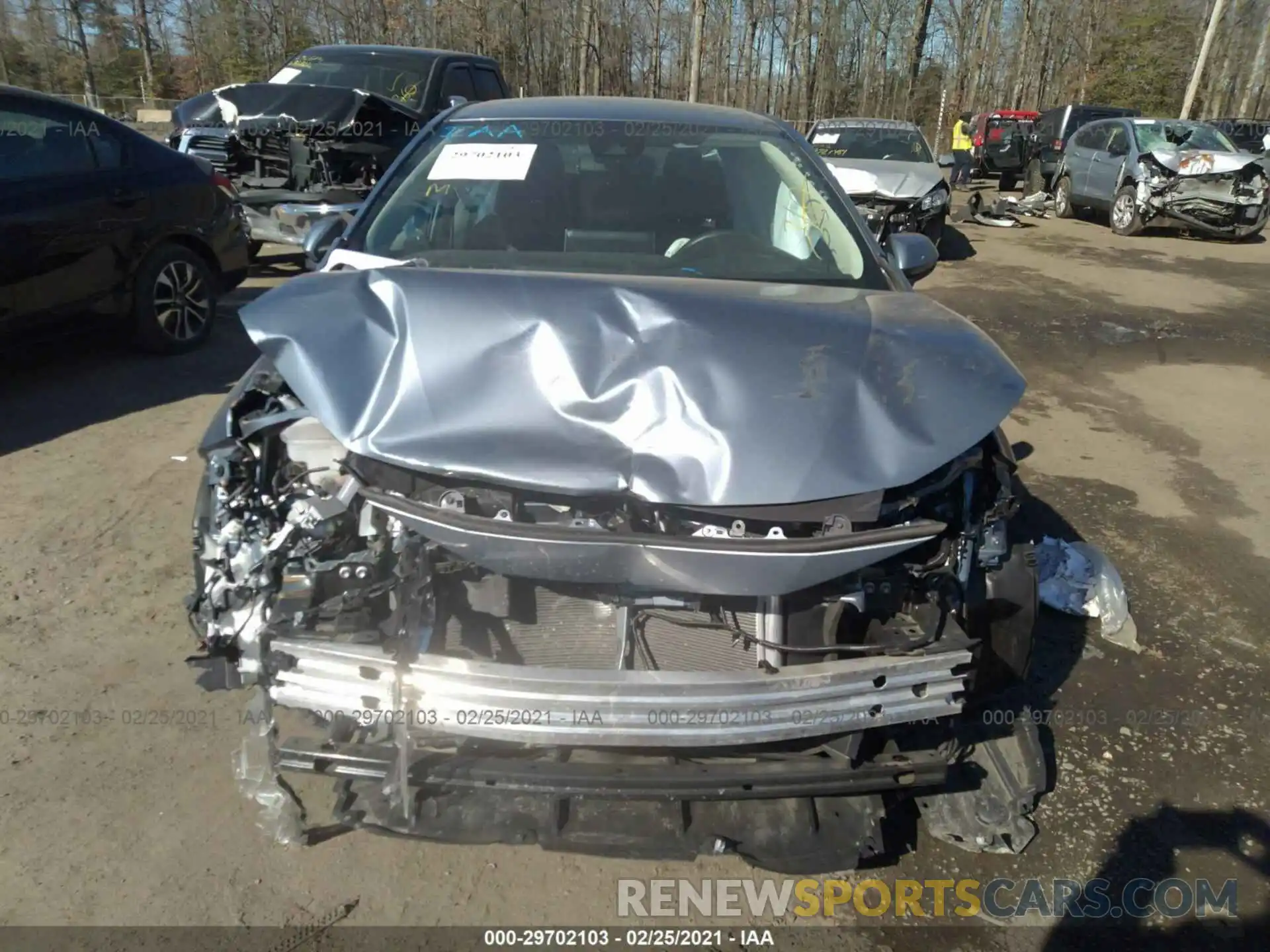 6 Photograph of a damaged car 5YFEPRAE6LP066062 TOYOTA COROLLA 2020