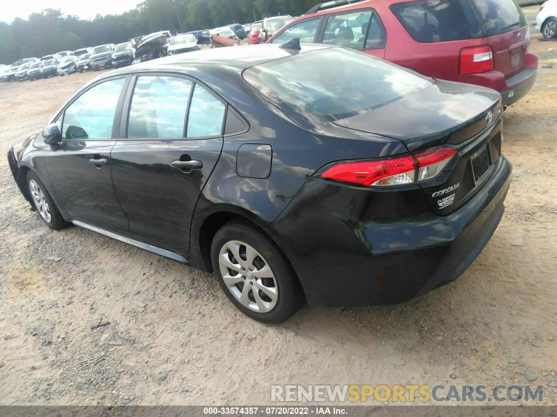 3 Photograph of a damaged car 5YFEPRAE6LP066207 TOYOTA COROLLA 2020