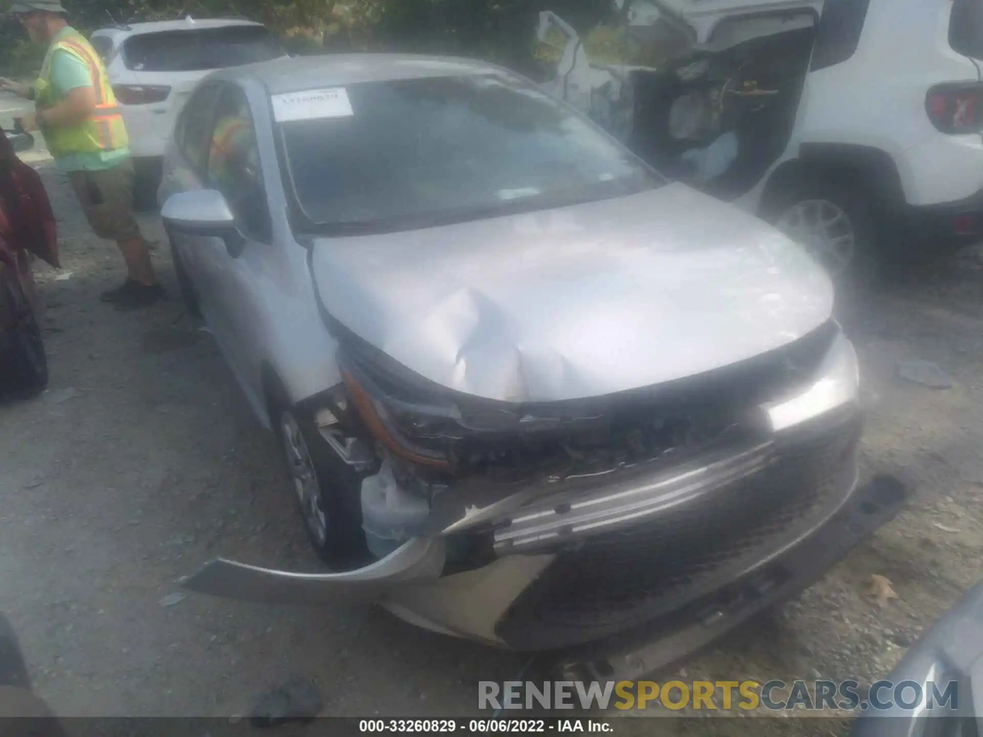 1 Photograph of a damaged car 5YFEPRAE6LP067180 TOYOTA COROLLA 2020