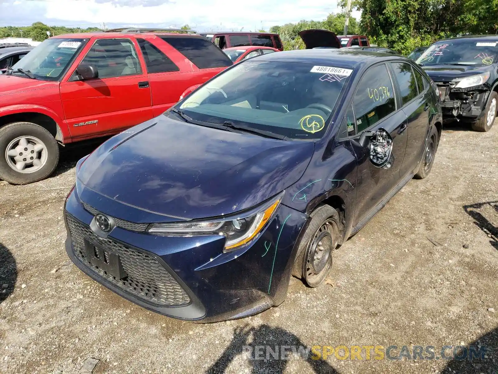 2 Photograph of a damaged car 5YFEPRAE6LP067292 TOYOTA COROLLA 2020