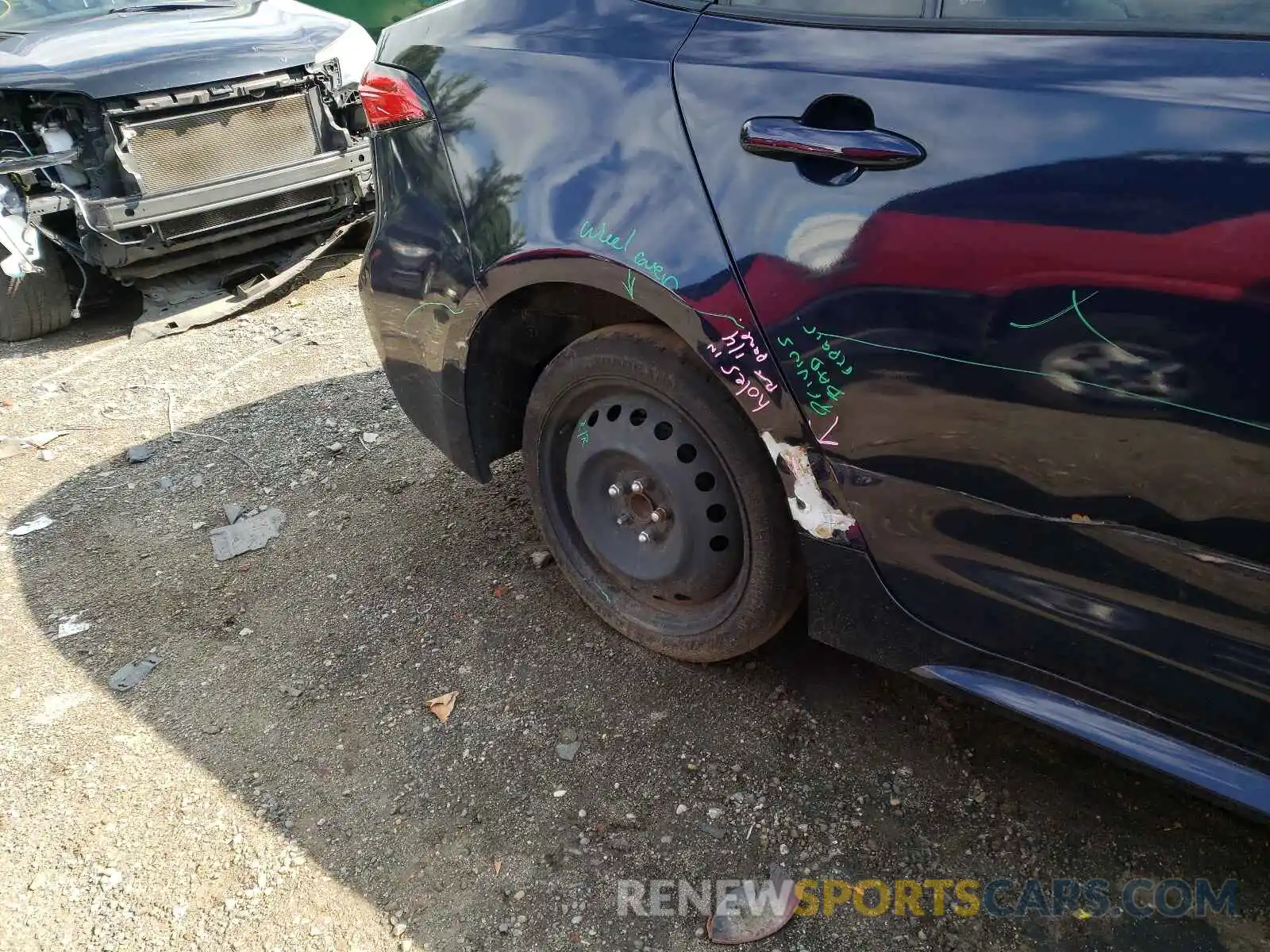 9 Photograph of a damaged car 5YFEPRAE6LP067292 TOYOTA COROLLA 2020