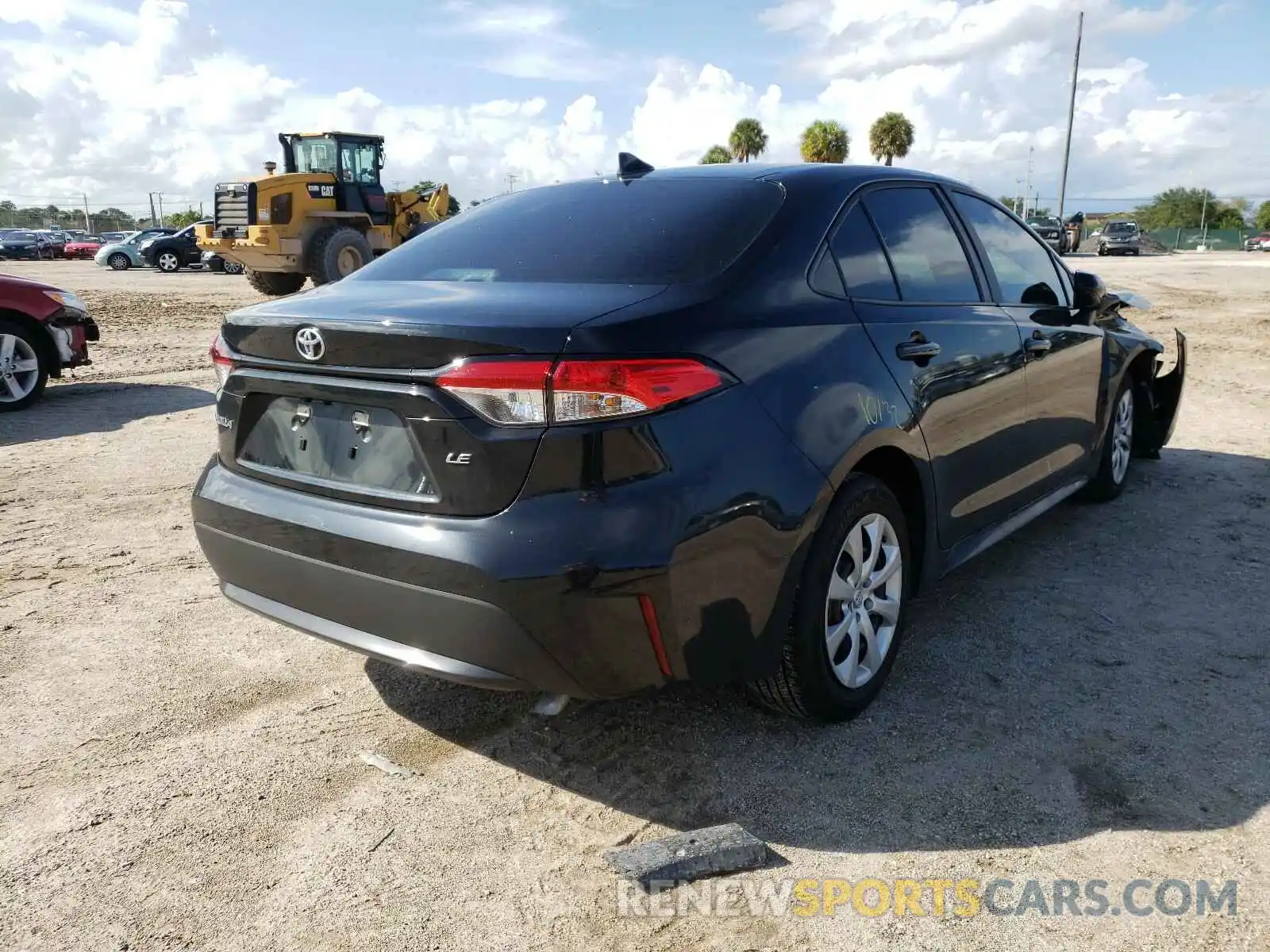 4 Photograph of a damaged car 5YFEPRAE6LP067387 TOYOTA COROLLA 2020