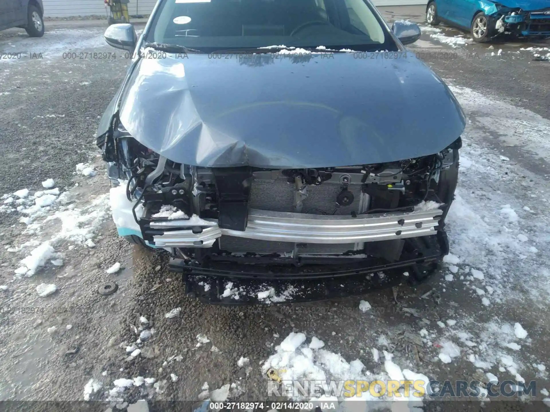 6 Photograph of a damaged car 5YFEPRAE6LP068085 TOYOTA COROLLA 2020