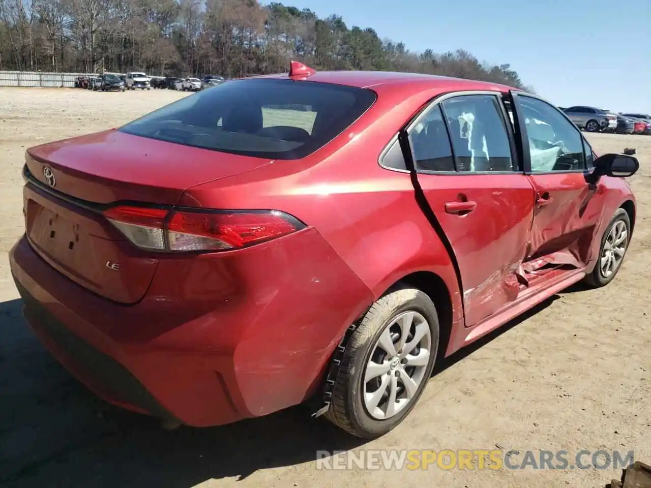 4 Photograph of a damaged car 5YFEPRAE6LP068636 TOYOTA COROLLA 2020