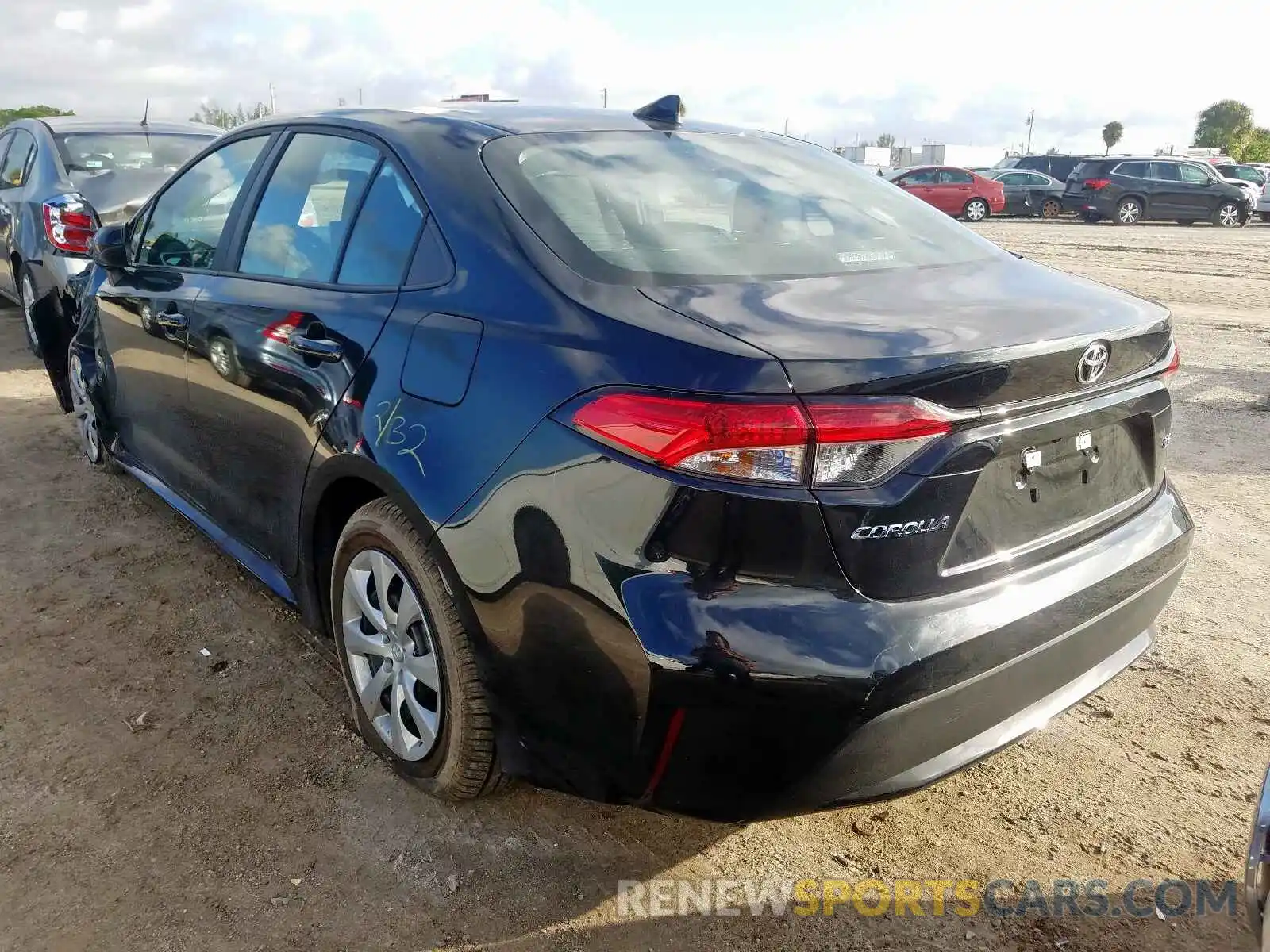 3 Photograph of a damaged car 5YFEPRAE6LP070368 TOYOTA COROLLA 2020