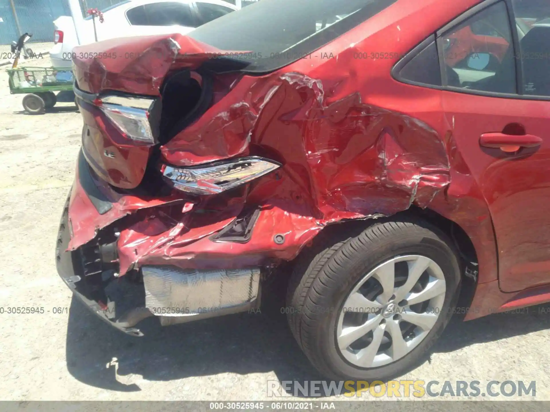 6 Photograph of a damaged car 5YFEPRAE6LP071214 TOYOTA COROLLA 2020