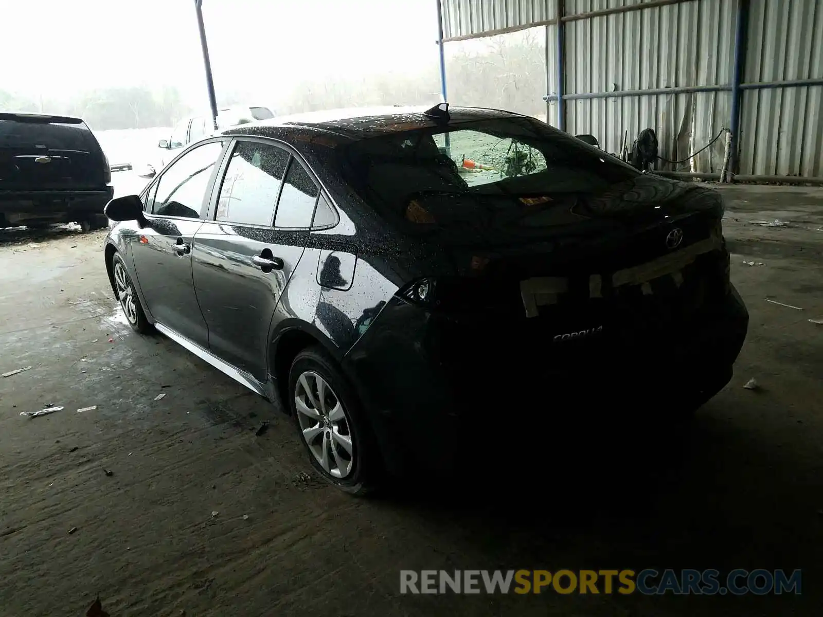 3 Photograph of a damaged car 5YFEPRAE6LP073674 TOYOTA COROLLA 2020