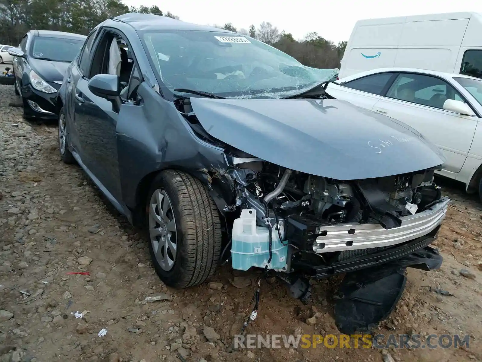 1 Photograph of a damaged car 5YFEPRAE6LP074100 TOYOTA COROLLA 2020