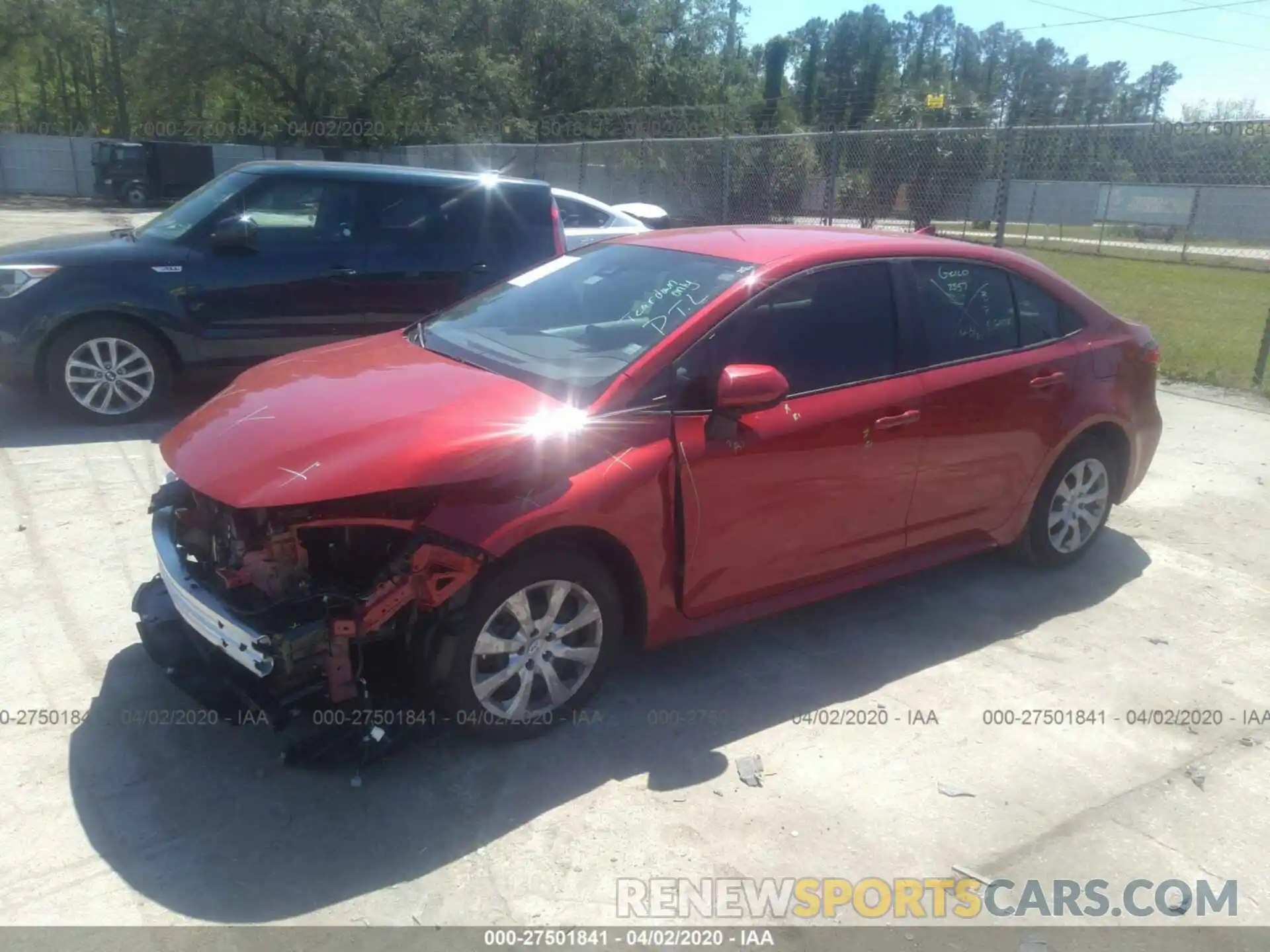 2 Photograph of a damaged car 5YFEPRAE6LP075747 TOYOTA COROLLA 2020