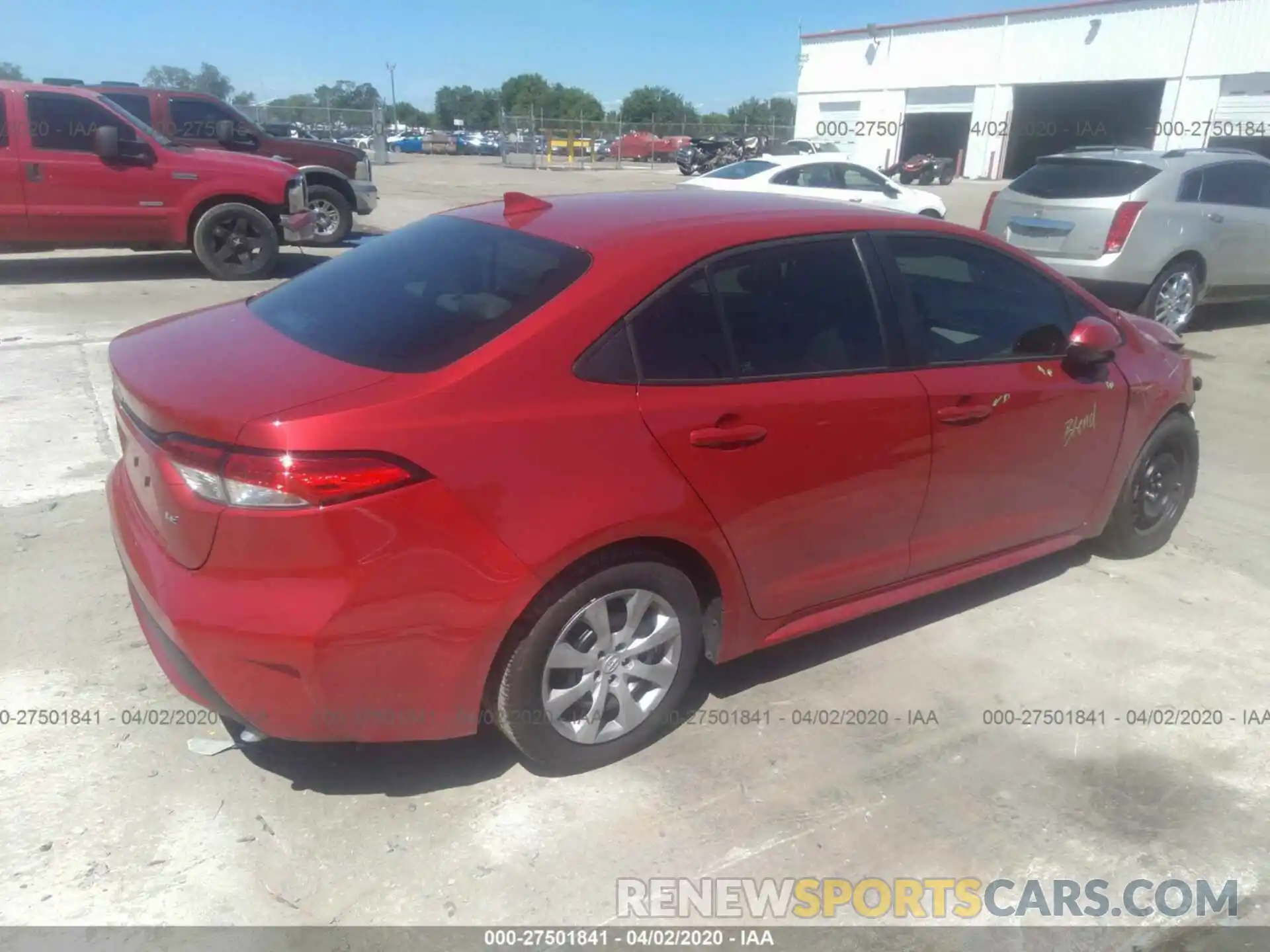 4 Photograph of a damaged car 5YFEPRAE6LP075747 TOYOTA COROLLA 2020