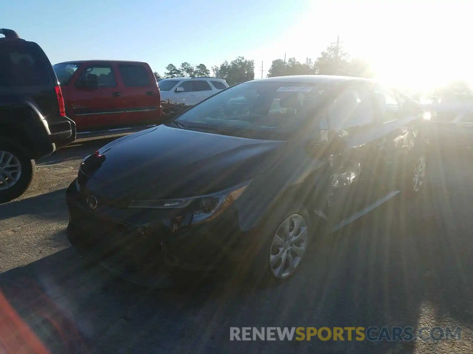 2 Photograph of a damaged car 5YFEPRAE6LP075991 TOYOTA COROLLA 2020