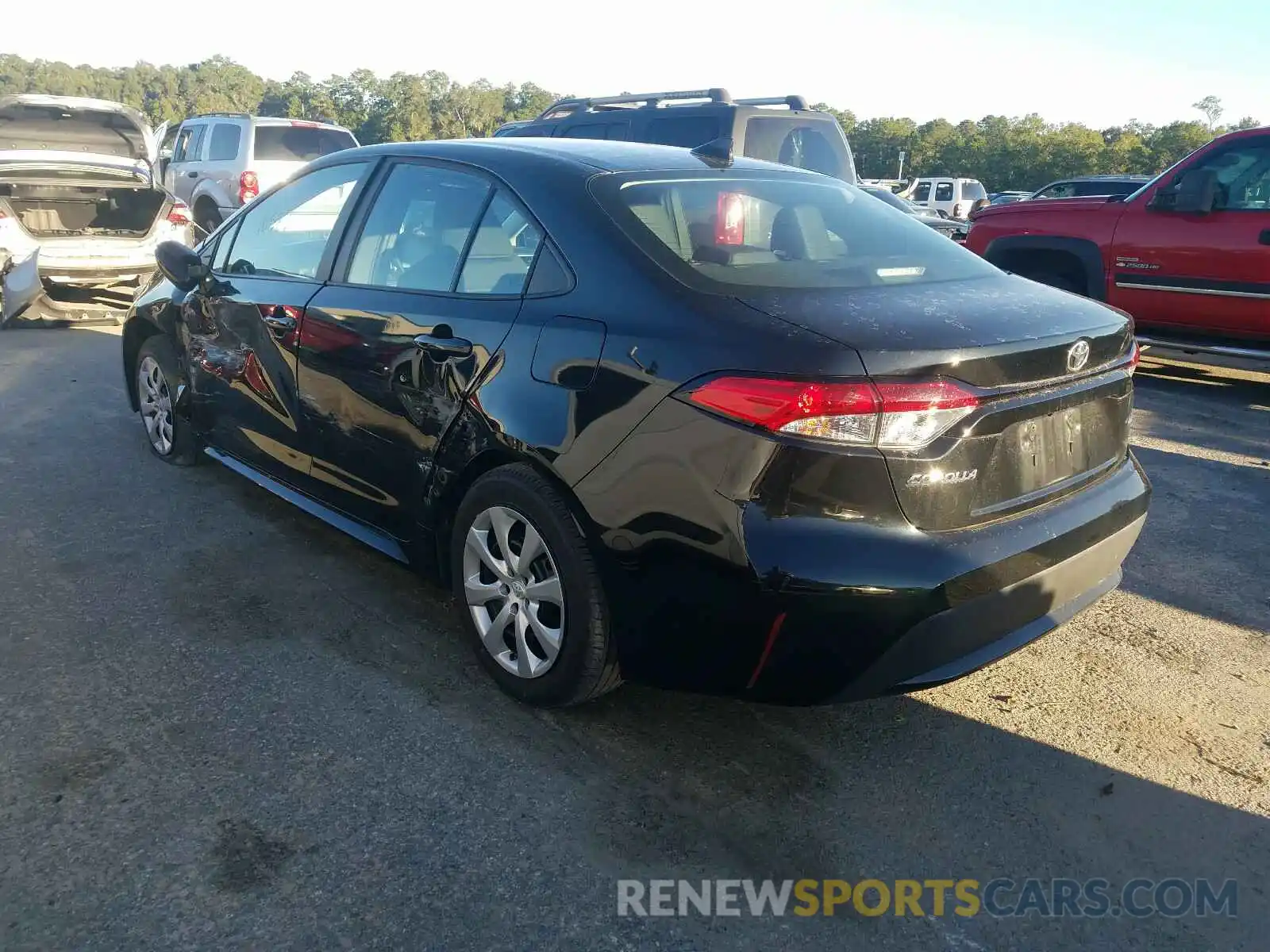 3 Photograph of a damaged car 5YFEPRAE6LP075991 TOYOTA COROLLA 2020