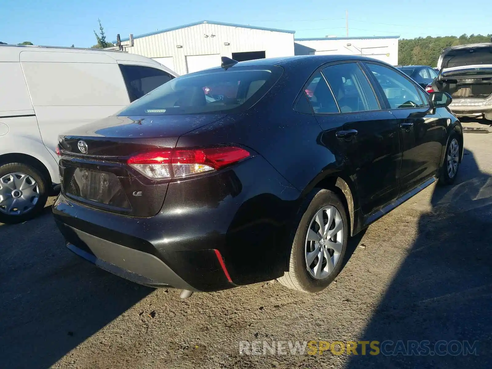 4 Photograph of a damaged car 5YFEPRAE6LP075991 TOYOTA COROLLA 2020