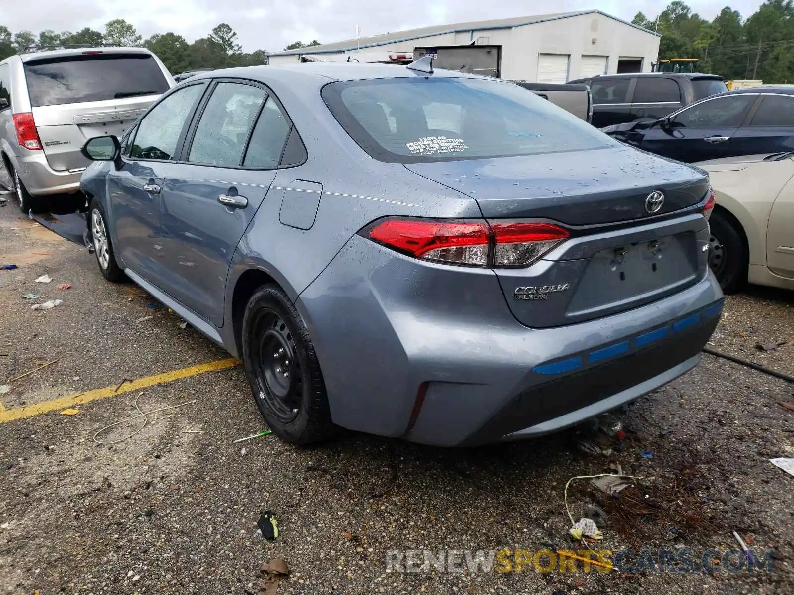 3 Photograph of a damaged car 5YFEPRAE6LP076011 TOYOTA COROLLA 2020