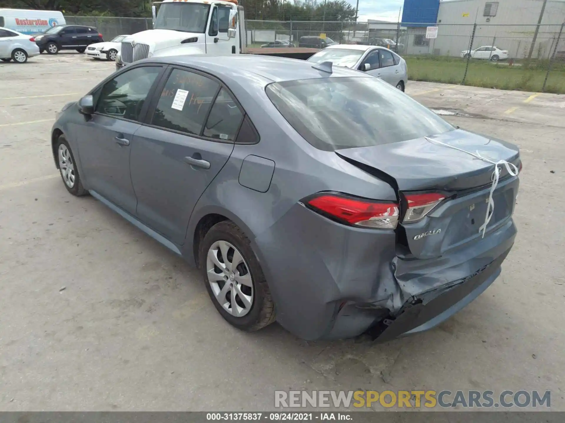 3 Photograph of a damaged car 5YFEPRAE6LP076557 TOYOTA COROLLA 2020