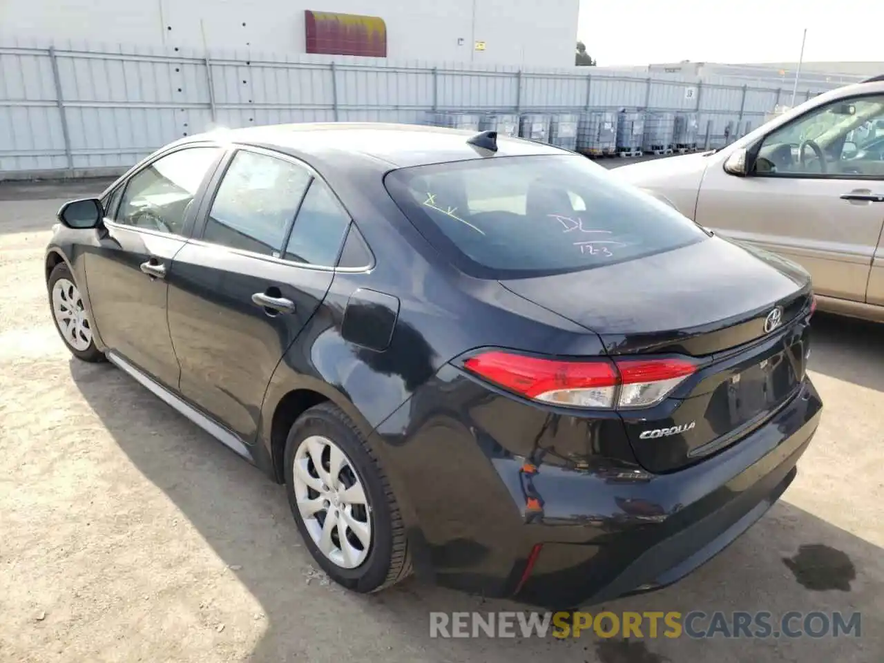 3 Photograph of a damaged car 5YFEPRAE6LP077045 TOYOTA COROLLA 2020