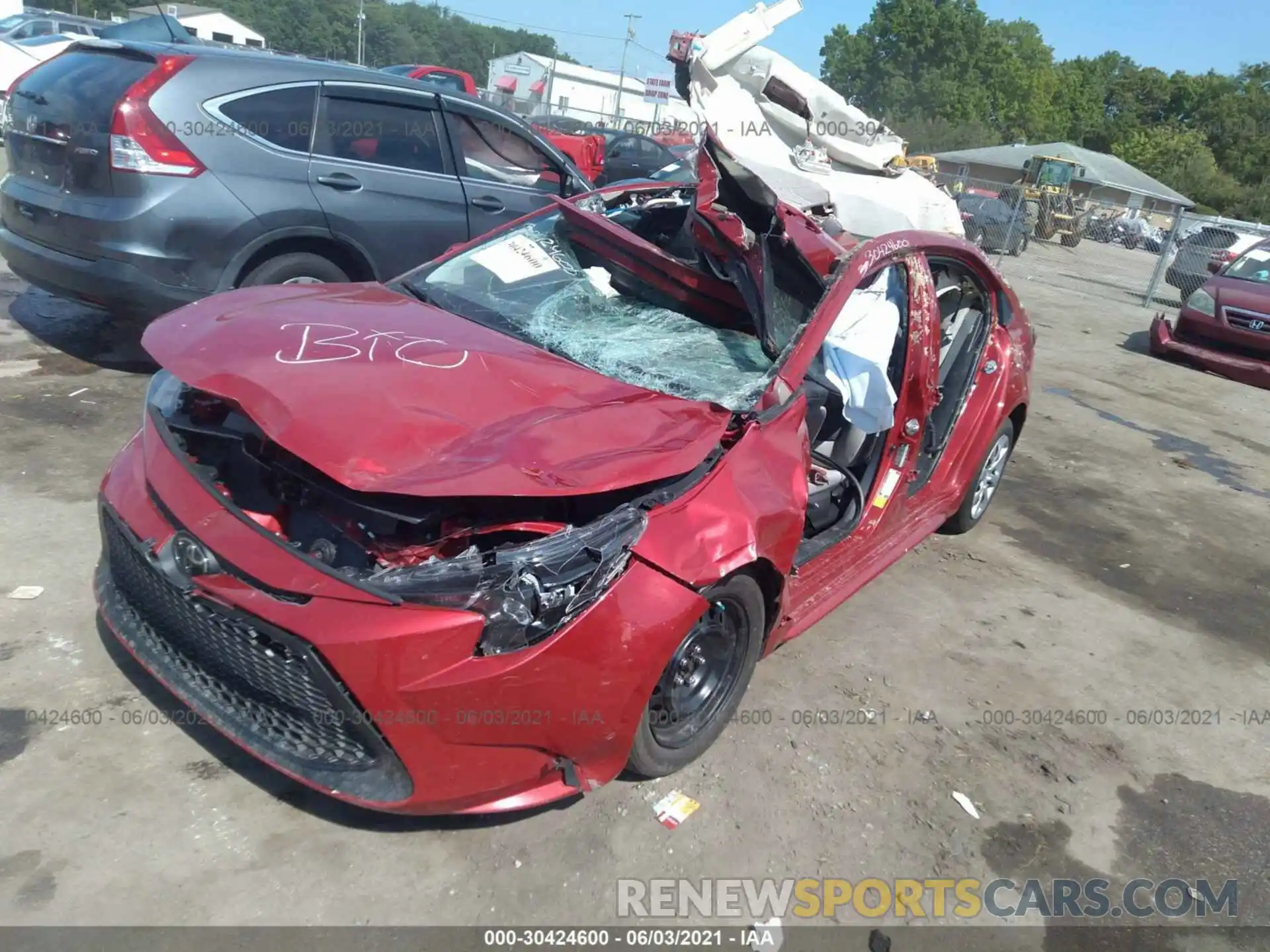 2 Photograph of a damaged car 5YFEPRAE6LP077580 TOYOTA COROLLA 2020