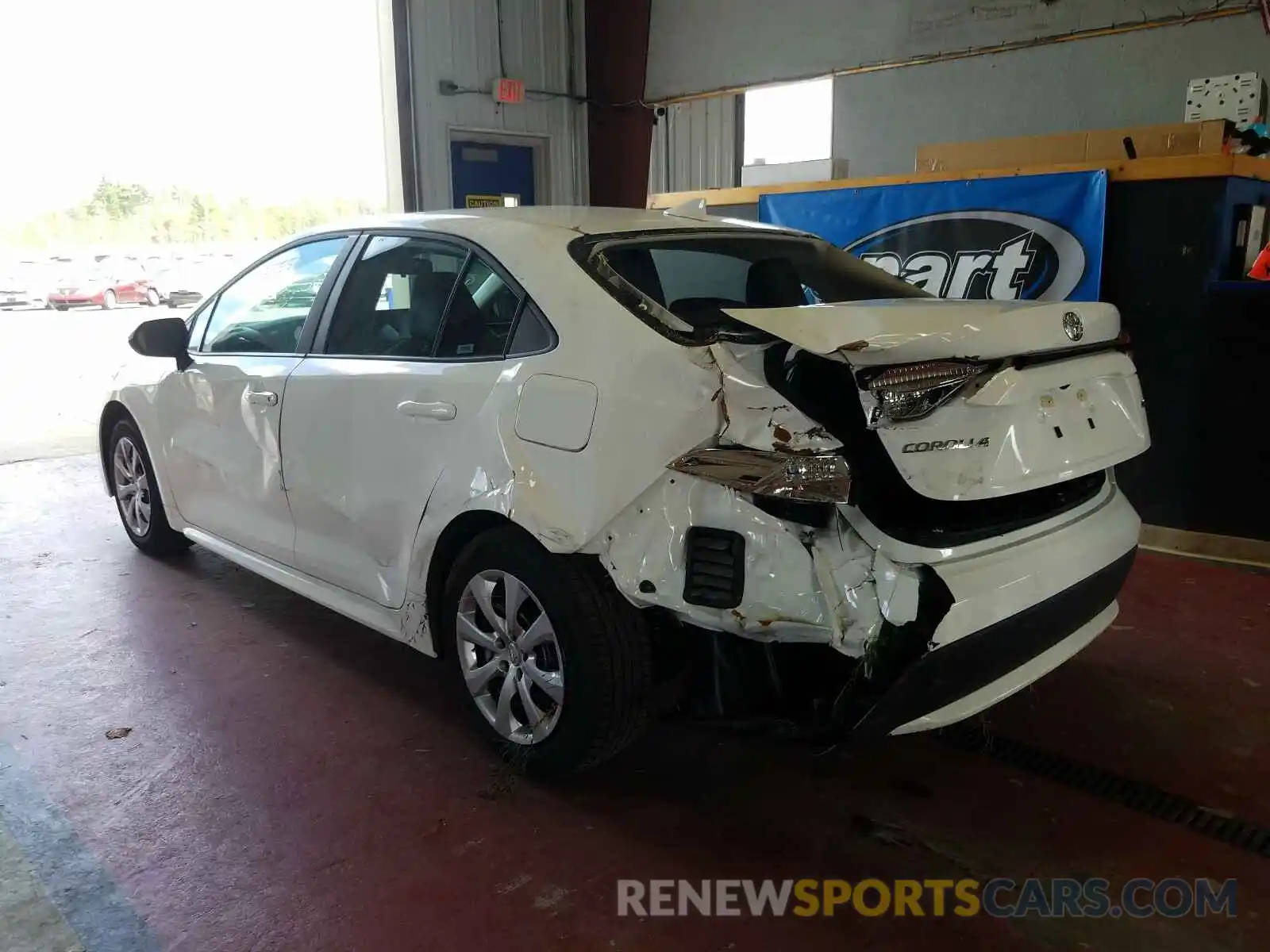 3 Photograph of a damaged car 5YFEPRAE6LP077661 TOYOTA COROLLA 2020