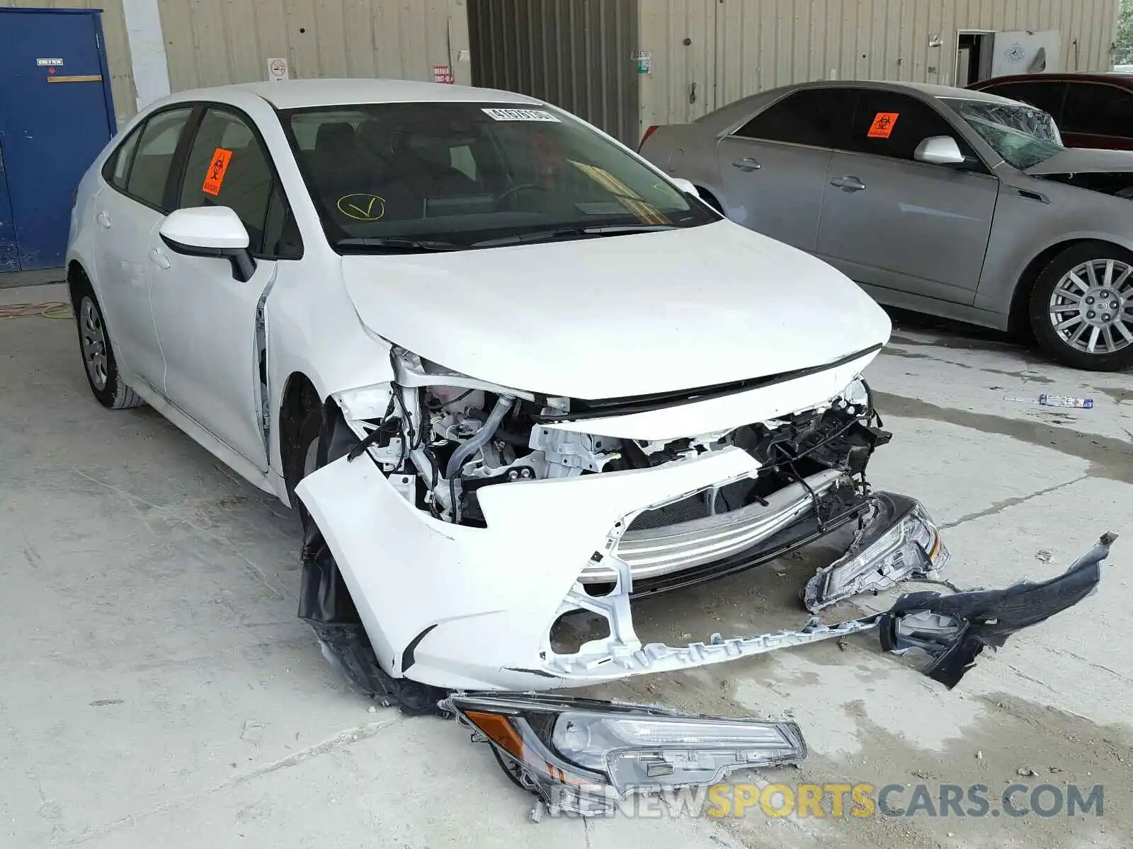 1 Photograph of a damaged car 5YFEPRAE6LP078163 TOYOTA COROLLA 2020