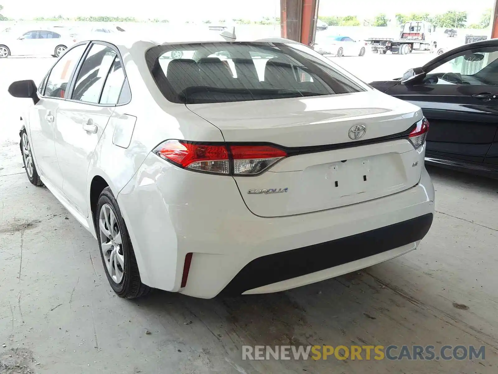 3 Photograph of a damaged car 5YFEPRAE6LP078163 TOYOTA COROLLA 2020