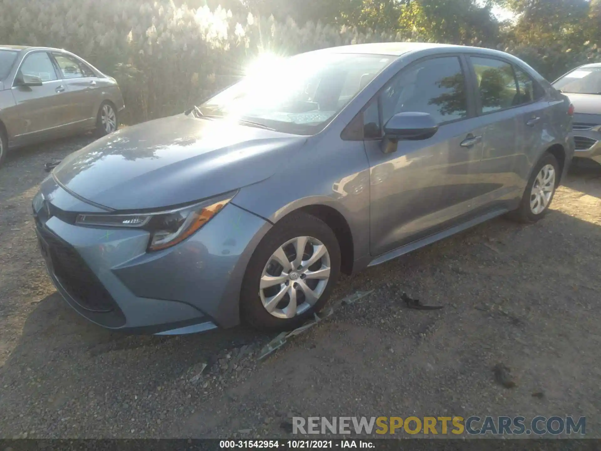 2 Photograph of a damaged car 5YFEPRAE6LP078275 TOYOTA COROLLA 2020