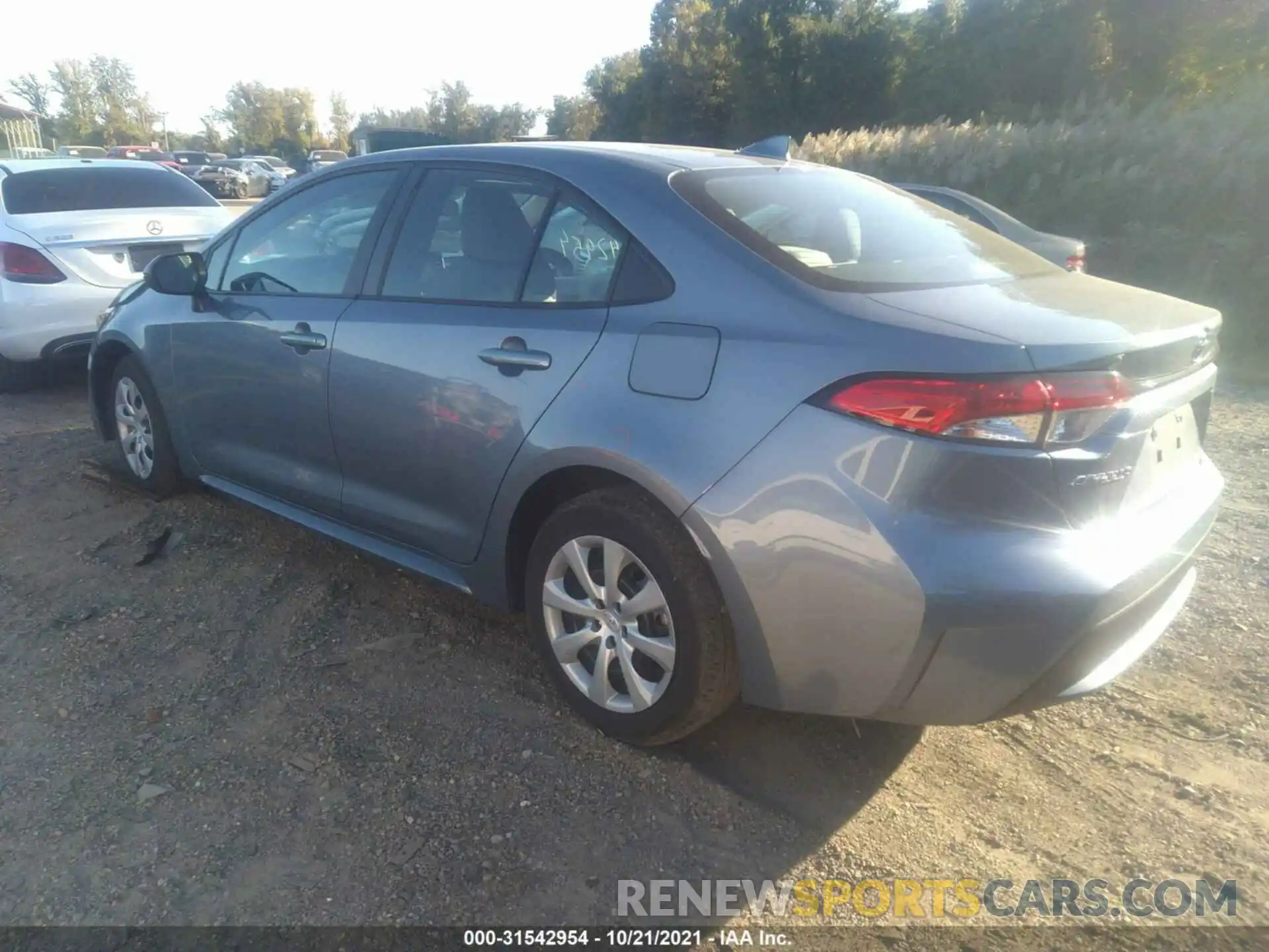 3 Photograph of a damaged car 5YFEPRAE6LP078275 TOYOTA COROLLA 2020