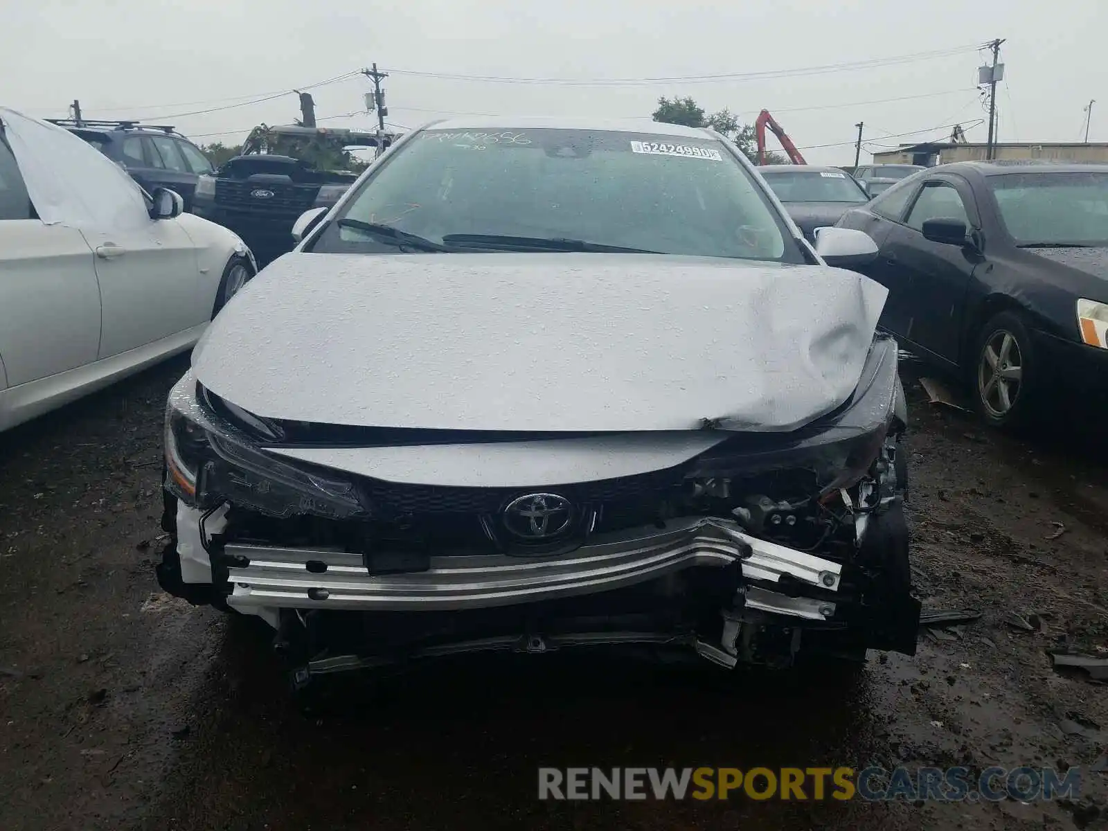 9 Photograph of a damaged car 5YFEPRAE6LP078678 TOYOTA COROLLA 2020