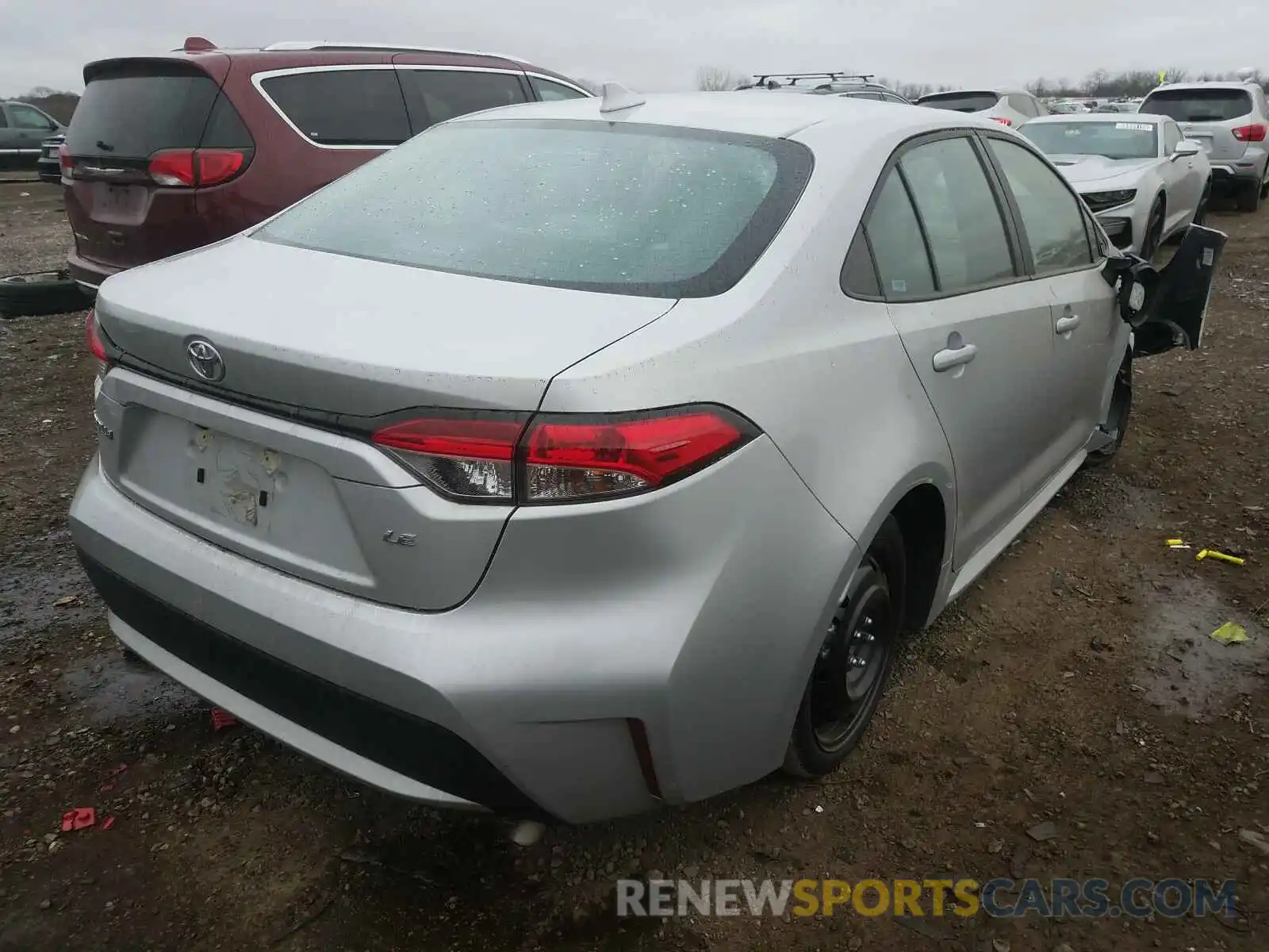 4 Photograph of a damaged car 5YFEPRAE6LP079166 TOYOTA COROLLA 2020