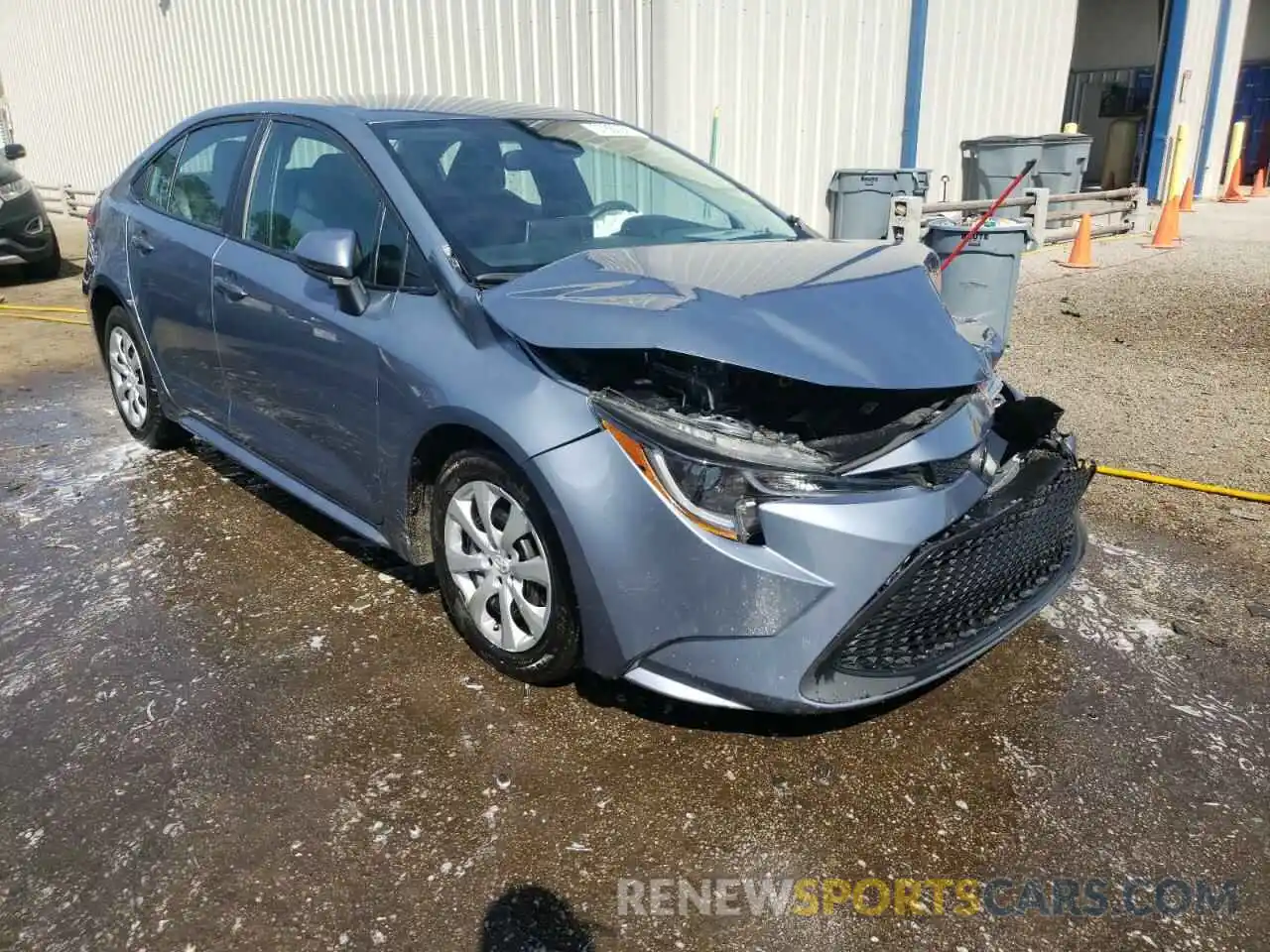 1 Photograph of a damaged car 5YFEPRAE6LP080477 TOYOTA COROLLA 2020