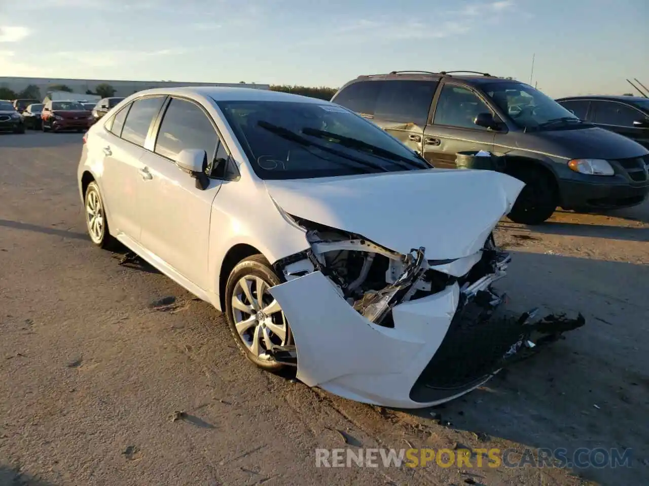 1 Photograph of a damaged car 5YFEPRAE6LP080530 TOYOTA COROLLA 2020