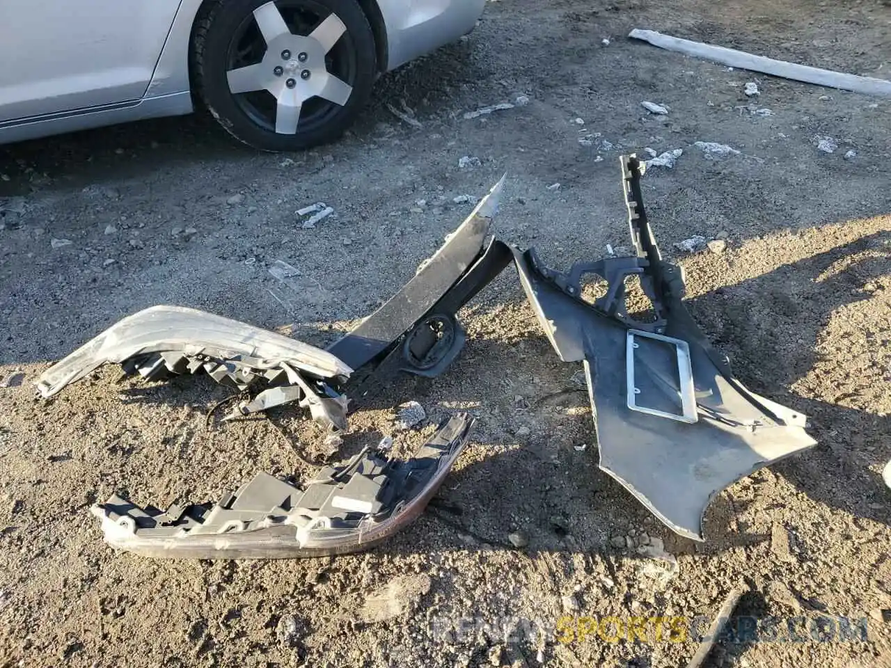 12 Photograph of a damaged car 5YFEPRAE6LP080673 TOYOTA COROLLA 2020