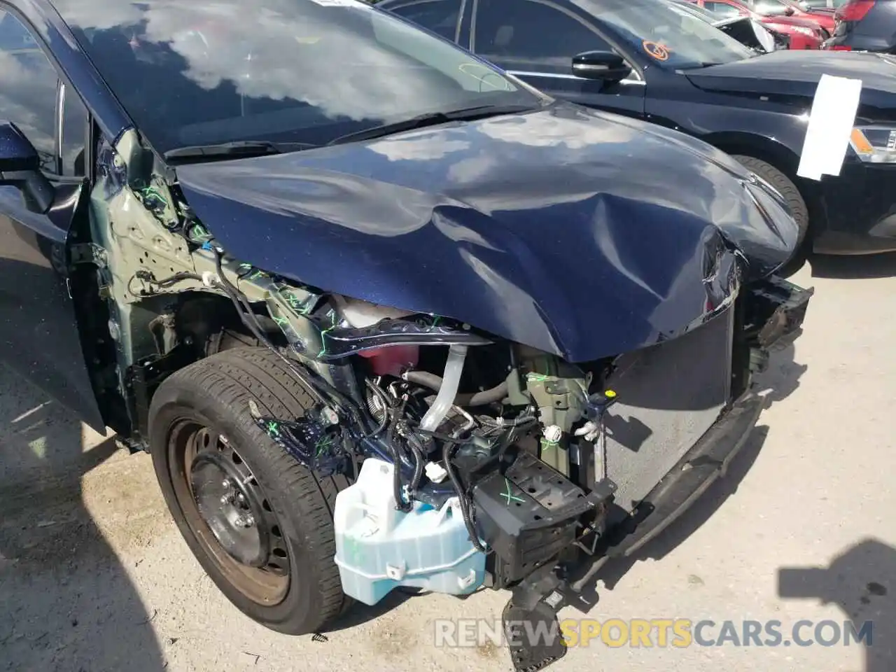 9 Photograph of a damaged car 5YFEPRAE6LP082357 TOYOTA COROLLA 2020